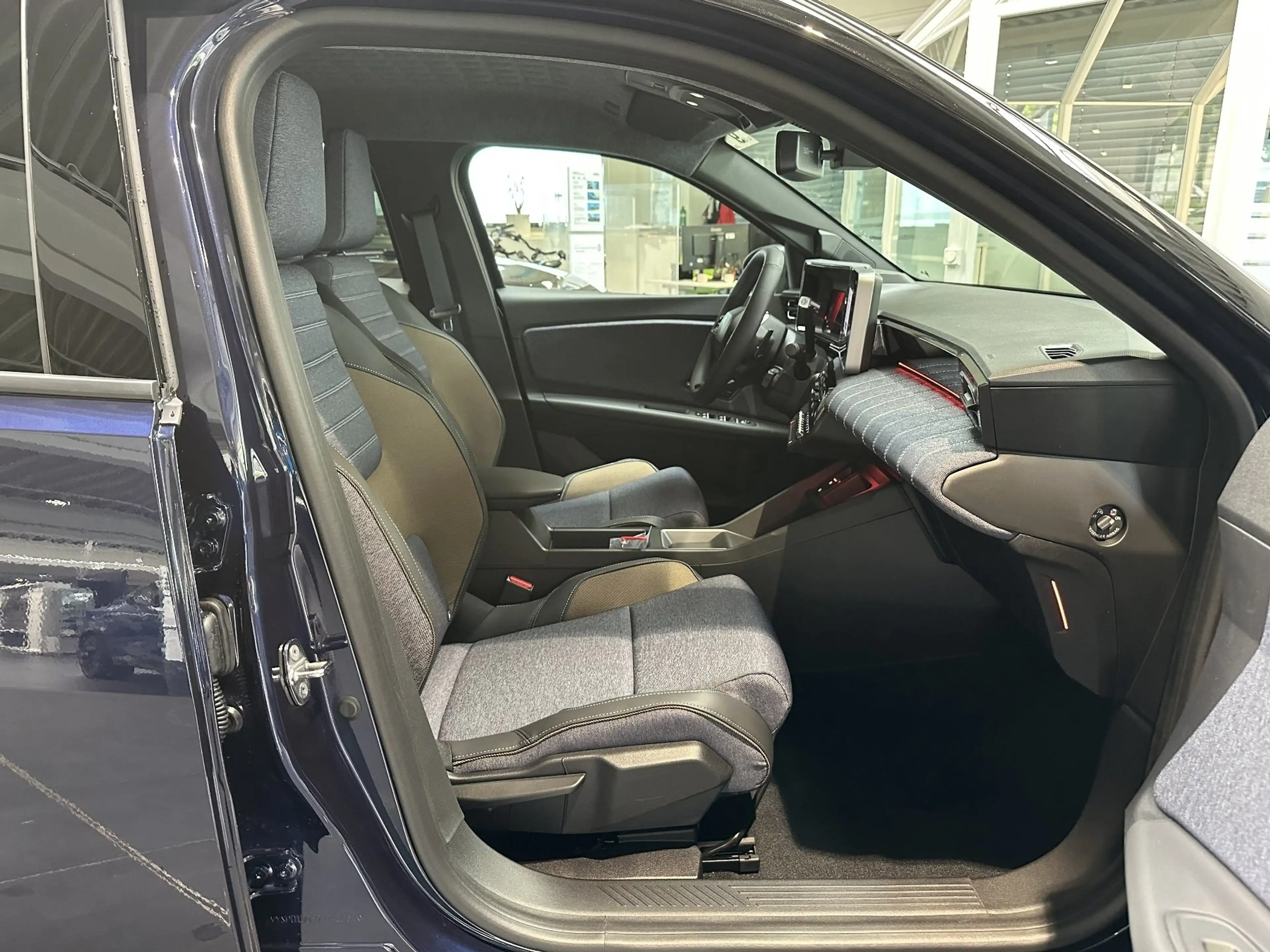 Renault R 5 E-Tech Techno 150 Comfort Range — photo 7
