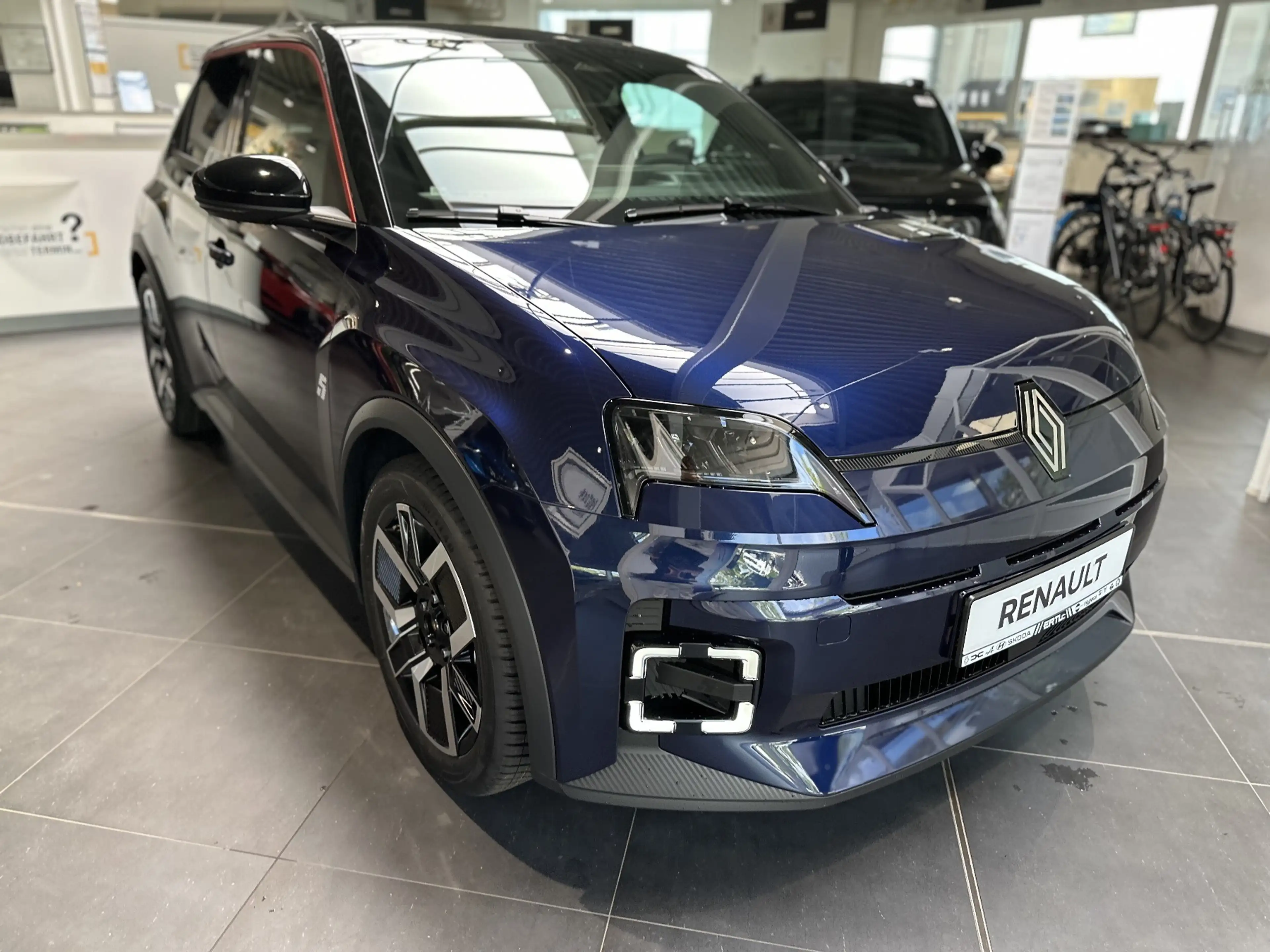 Renault R 5 E-Tech Techno 150 Comfort Range — photo 5