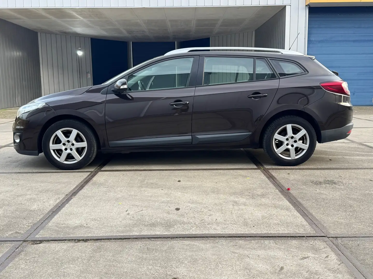 Renault Megane Estate 1.5 dCi Expression Bruin - 2