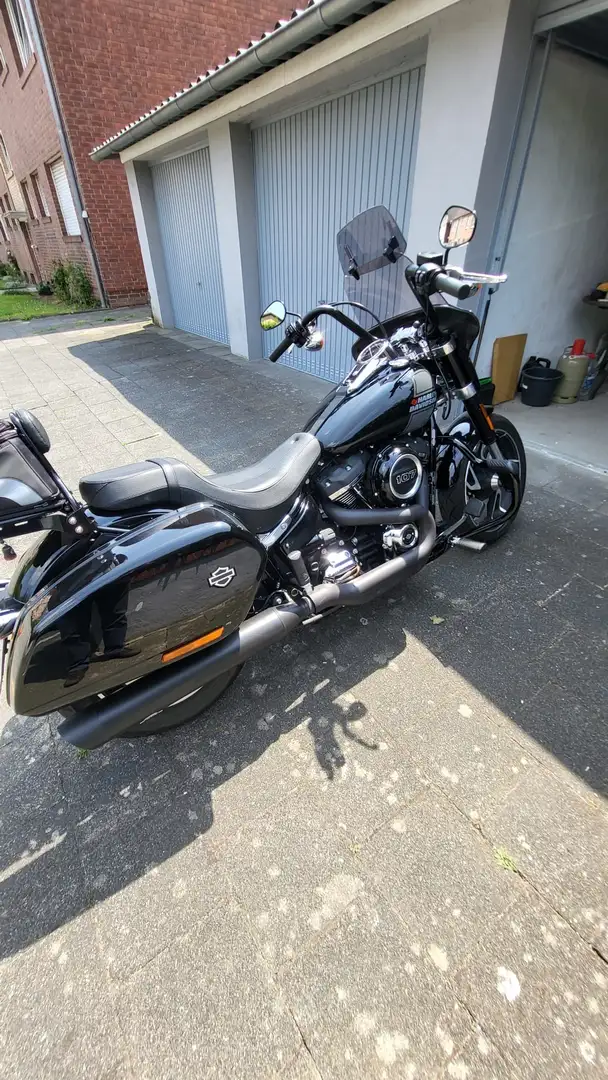 Harley-Davidson Sport Glide - 1