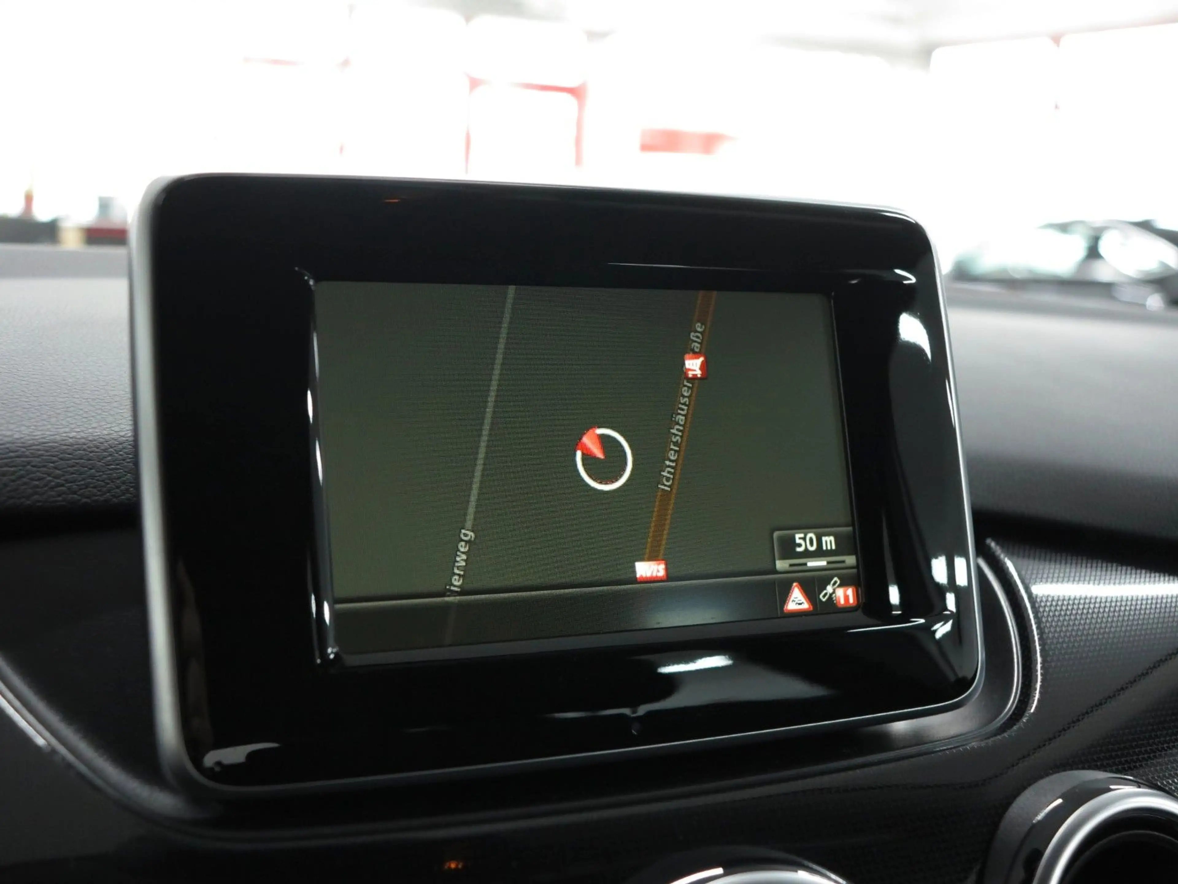 Mercedes-Benz B 180 Aut. BI-XENON/NAVI/31630KM/AHK/UNFALLFREI! — photo 14