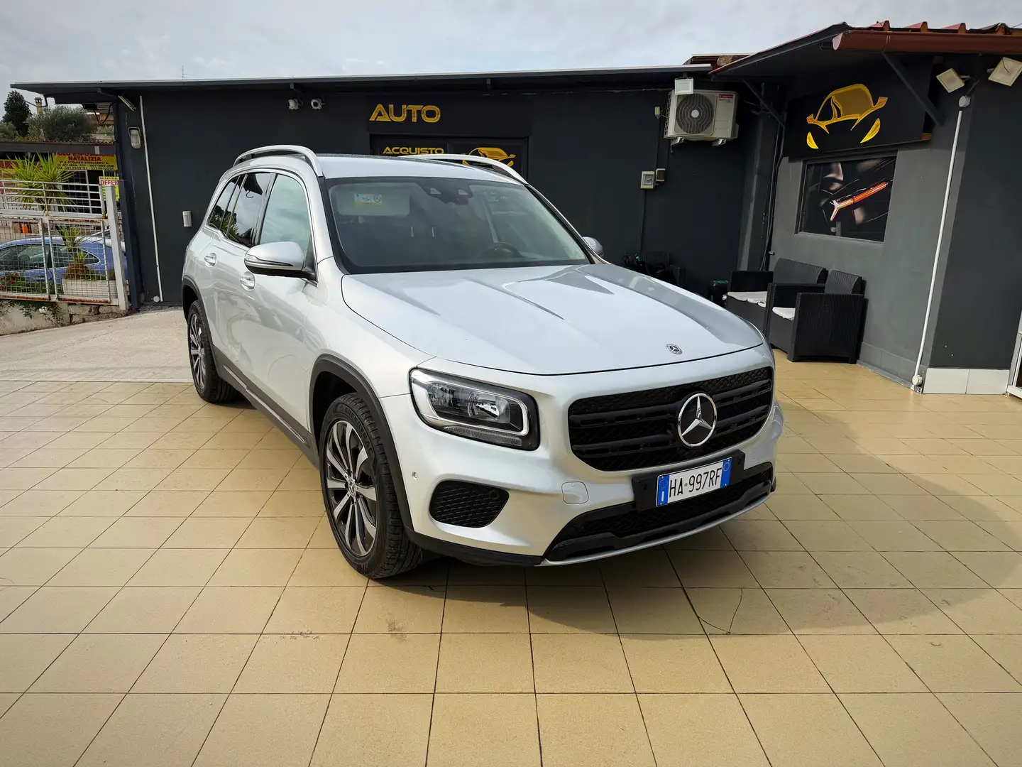 Mercedes-Benz GLB 180 d Premium auto - 1