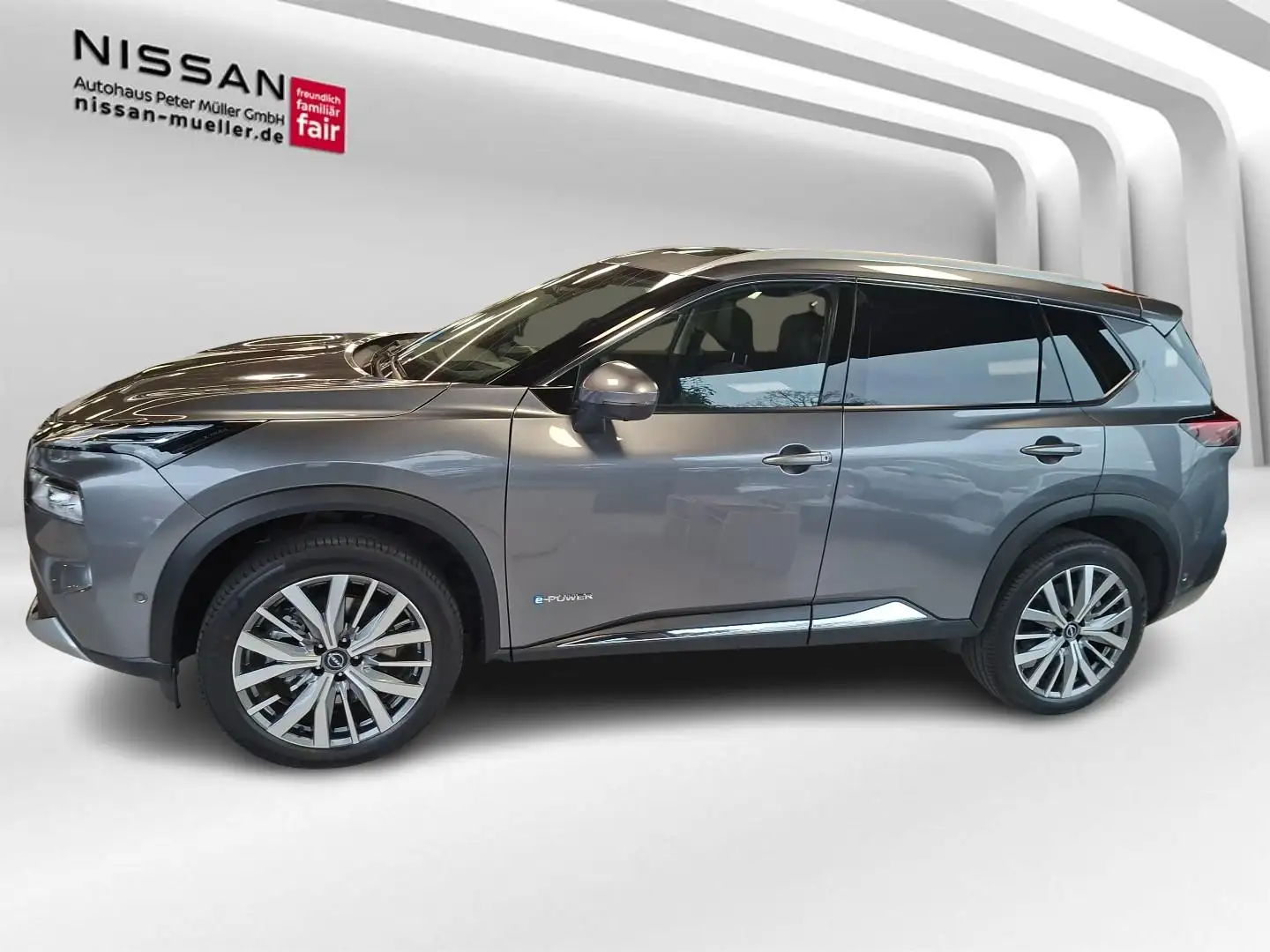 Nissan X-Trail 1.5 VC-T e-4ORCE 213PS 4x4 Tekna+ 5 Sitze 20'' Grau - 2