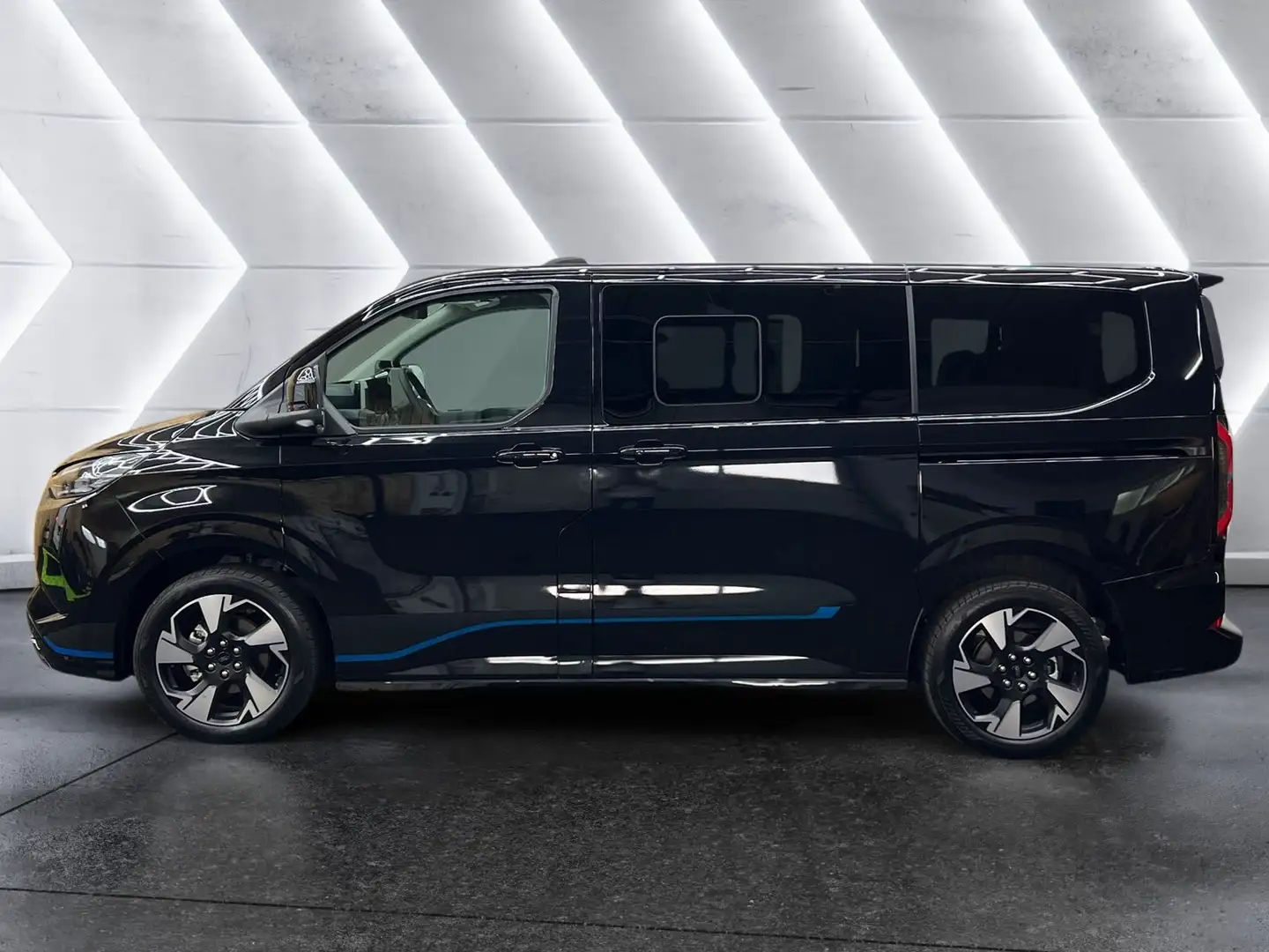 Ford Tourneo Custom L1 Sport | PHEV | Bus 8-Sitze | Sofort verfügbar Schwarz - 2