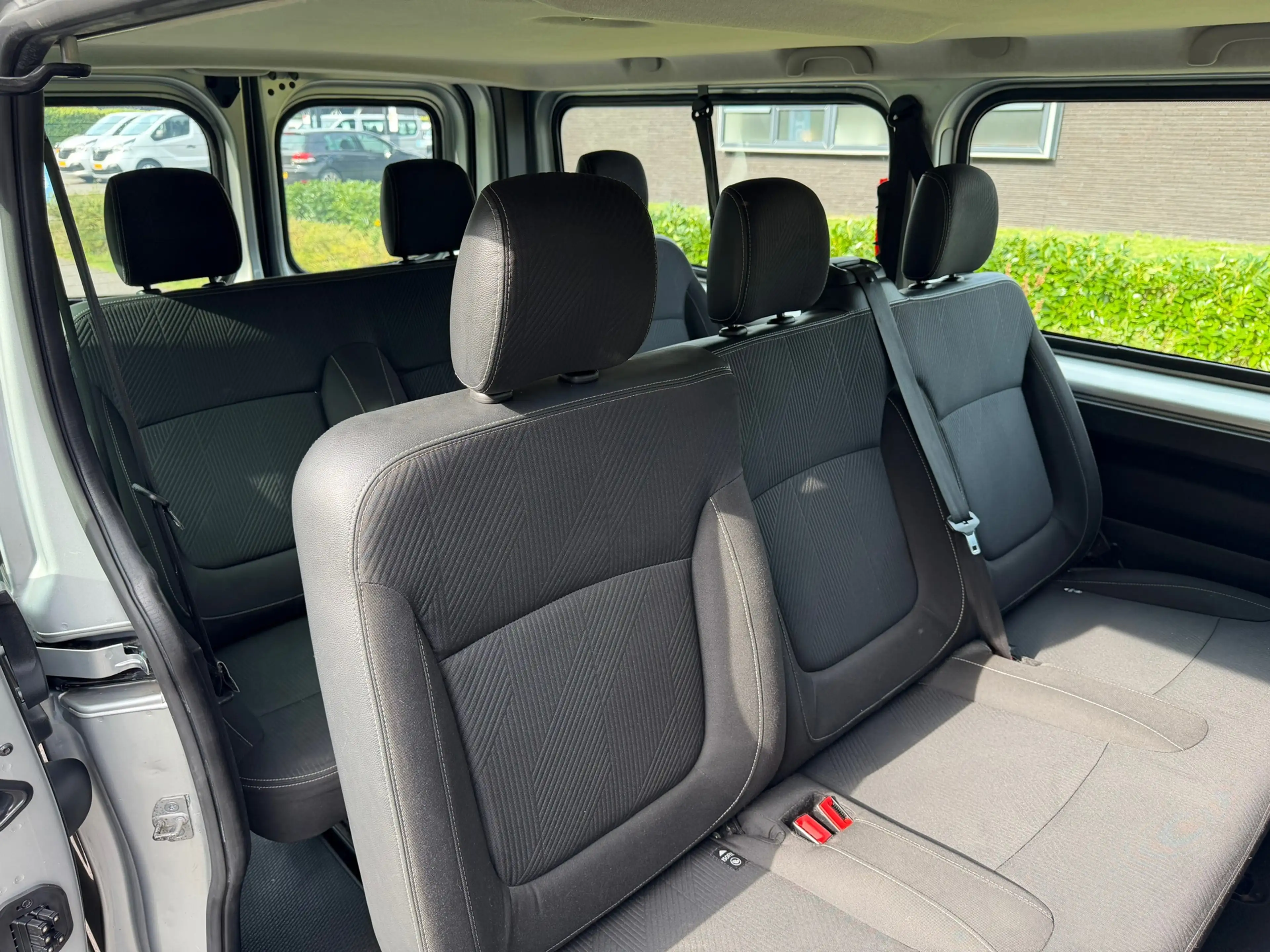 Renault Trafic Passenger 1.6 dCi Grand Authentique Energy — photo 8