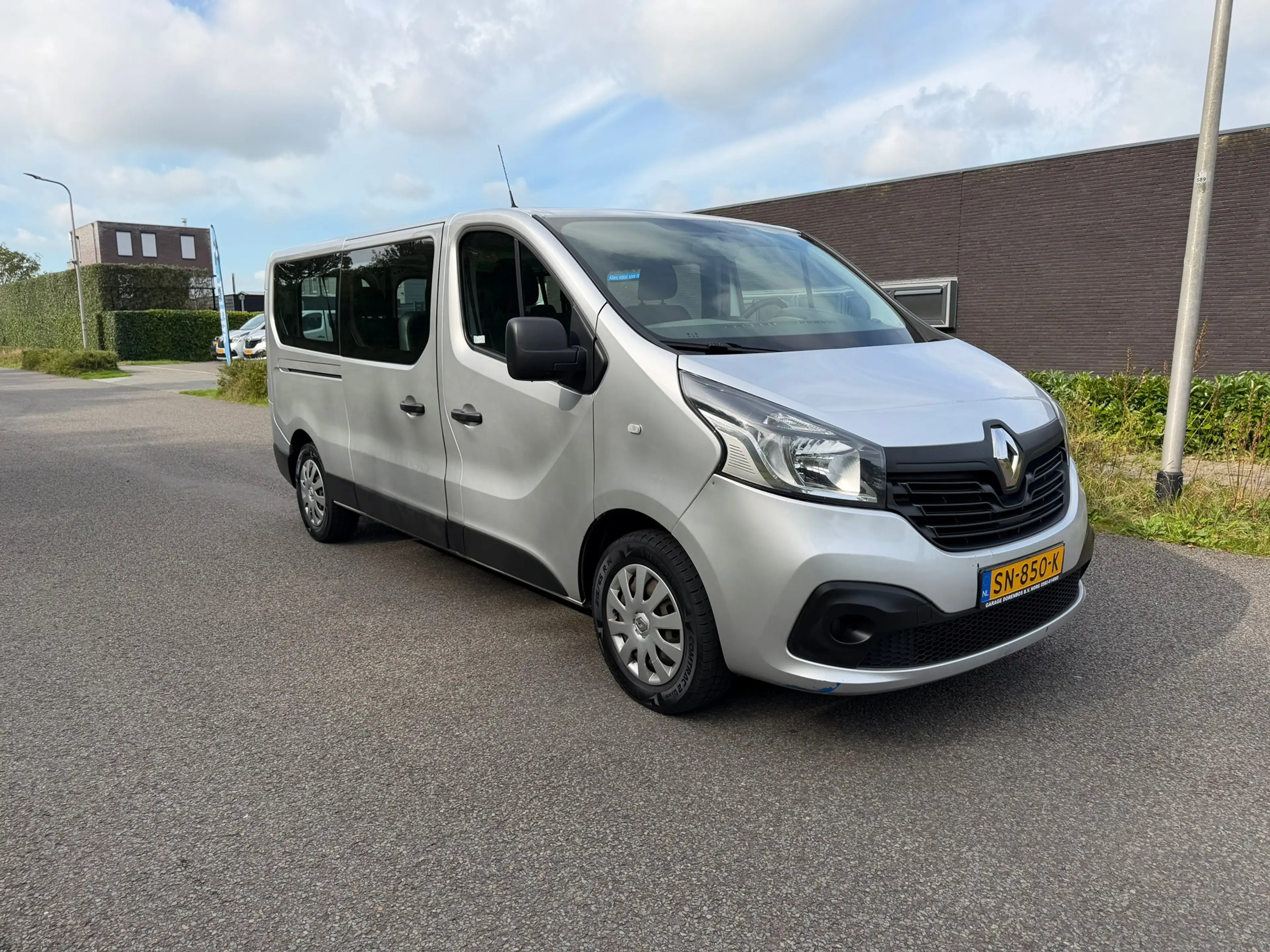Renault Trafic Passenger 1.6 dCi Grand Authentique Energy — photo 3