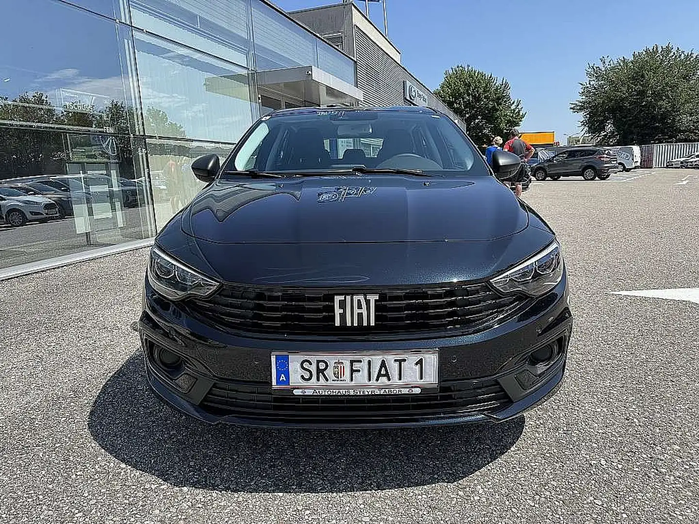 Fiat Tipo MultiJet 130 SCR Austria Edition Schwarz - 2