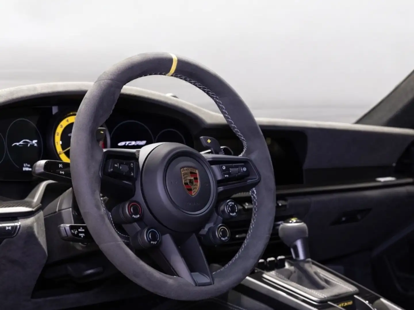 Porsche 992 GT3 RS Amarillo - 2