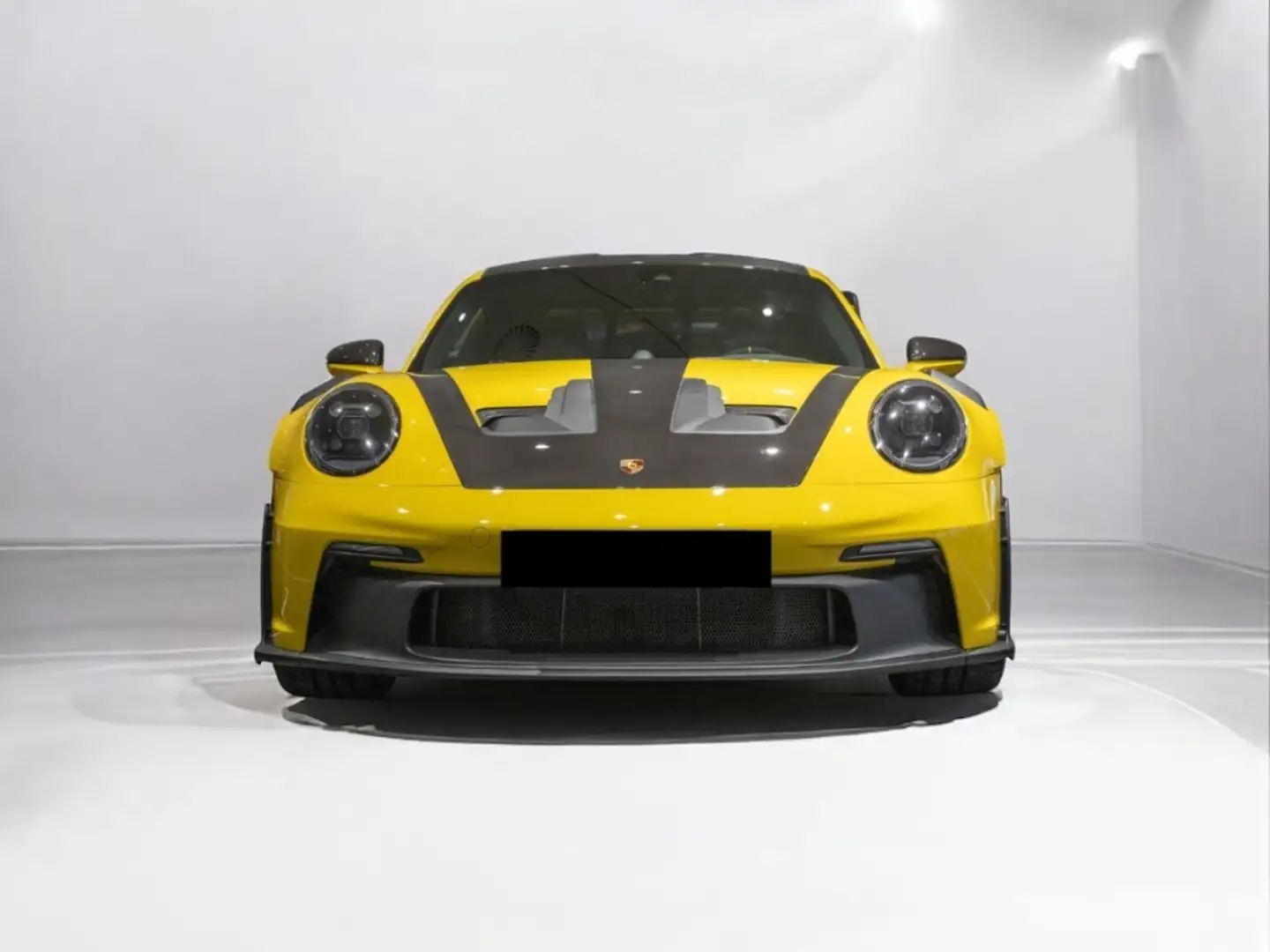 Porsche 992 GT3 RS Amarillo - 1