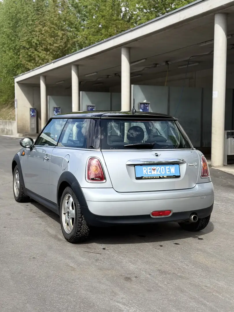 MINI Cooper R56 1.6 - 2