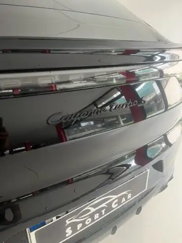 Porsche Cayenne view 7