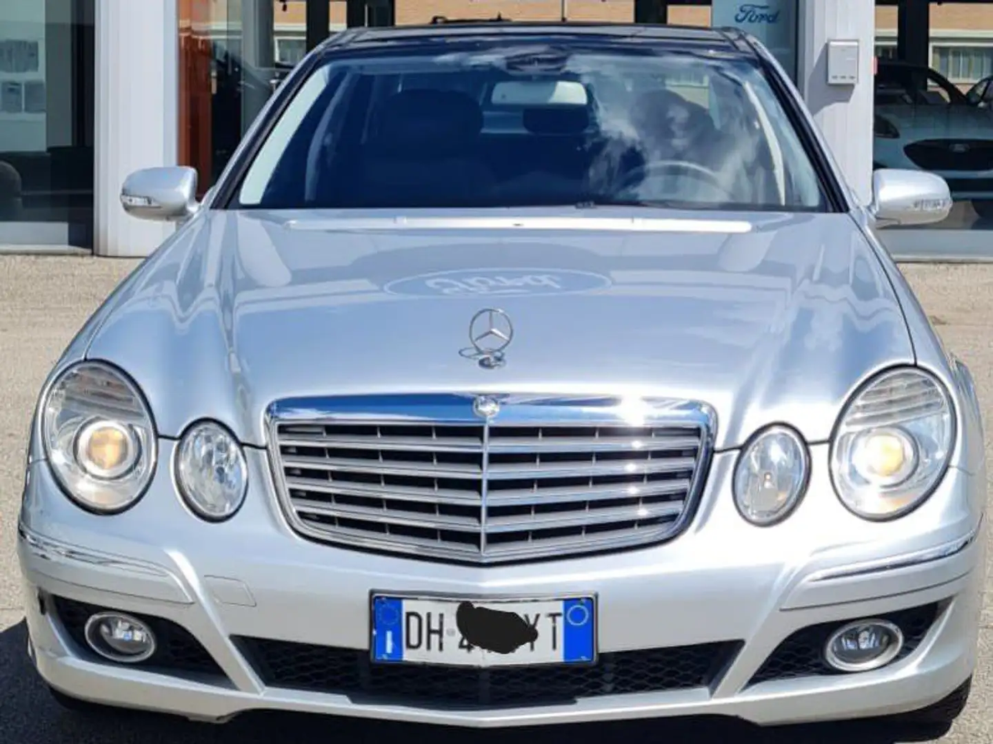 Mercedes-Benz E 200 Classe E - W211 Berlina  Elegance auto Argento - 1