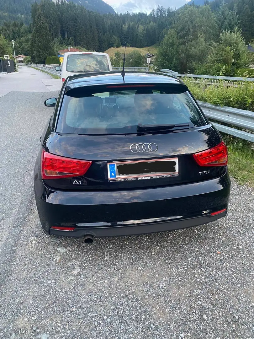 Audi A1 A1 SB 1,0 TFSI Schwarz - 2