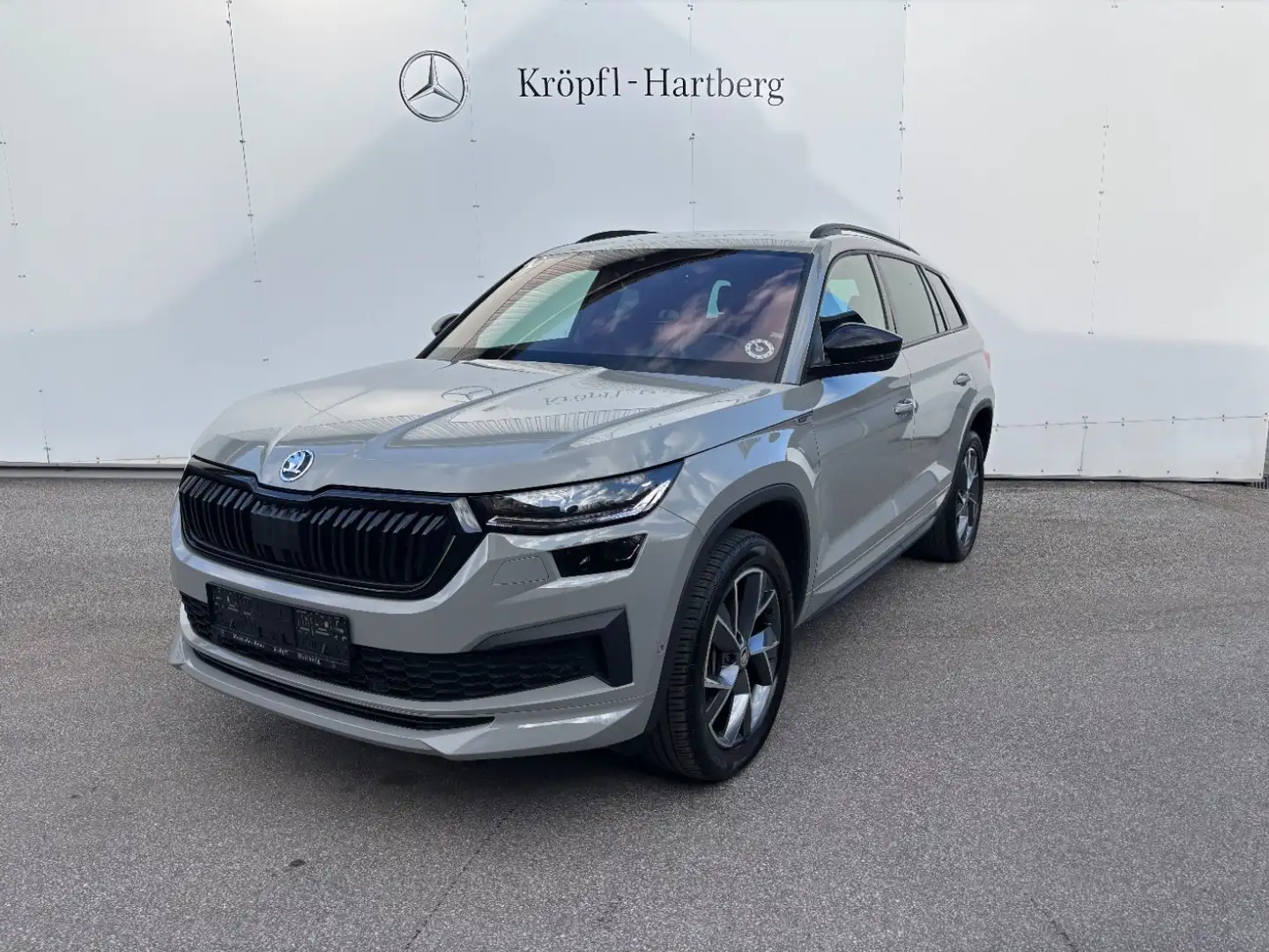 Skoda Kodiaq 4x4 DSG AUT Grau - 2