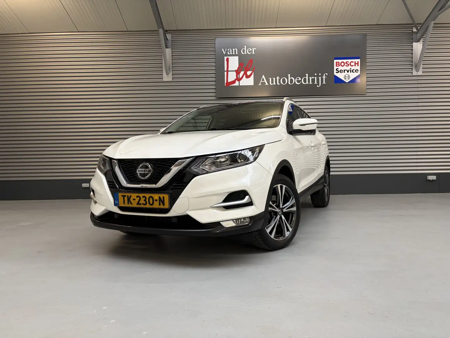 Nissan Qashqai 1.2 N PANORAMA/360 CAM/TREKHAAK/18 INCH/ENZ Blanc - 1