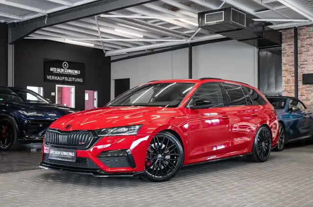 Skoda Octavia Kombi RS|APR|HURRICANE AGA|PANO|STDHZ