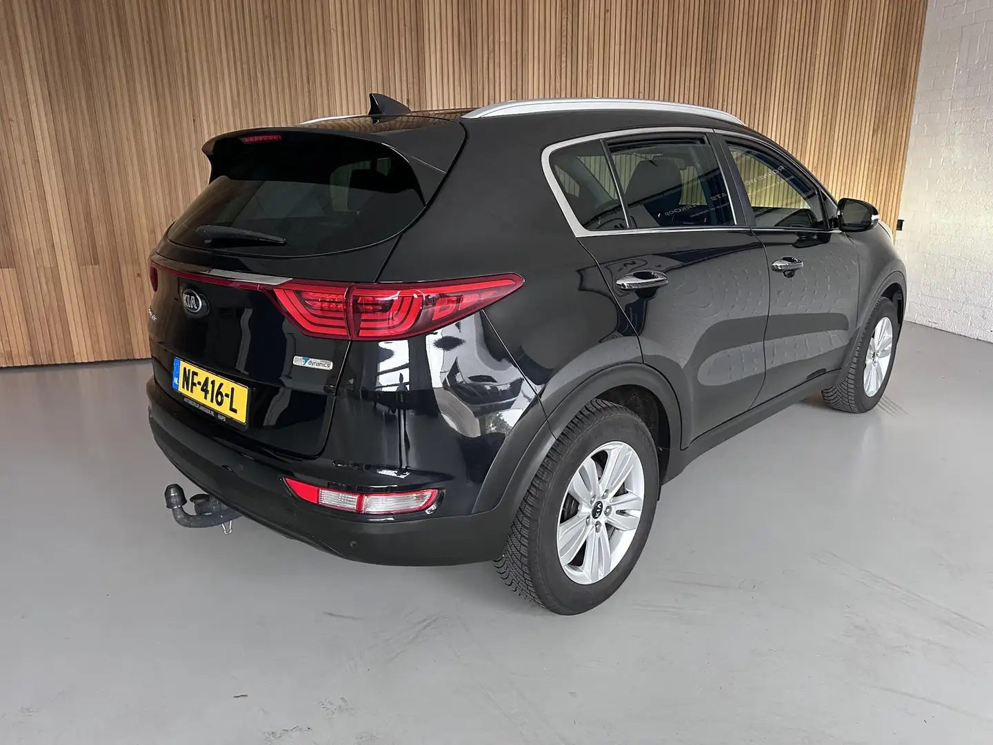 Kia Sportage 1.6 GDI DynamicLine Trekhaak | Cruise | Camera Zwart - 2