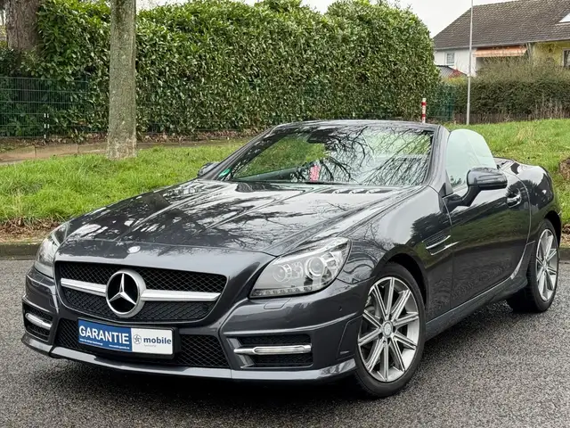 Mercedes-Benz SLK 250 Roadster AMG Paket BlueEfficiency