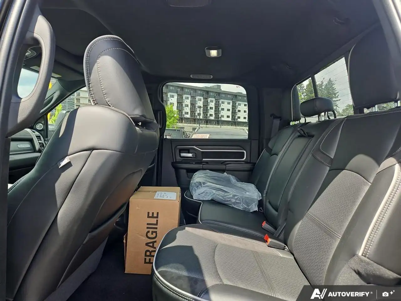 RAM 3500 снимка RAM 3500