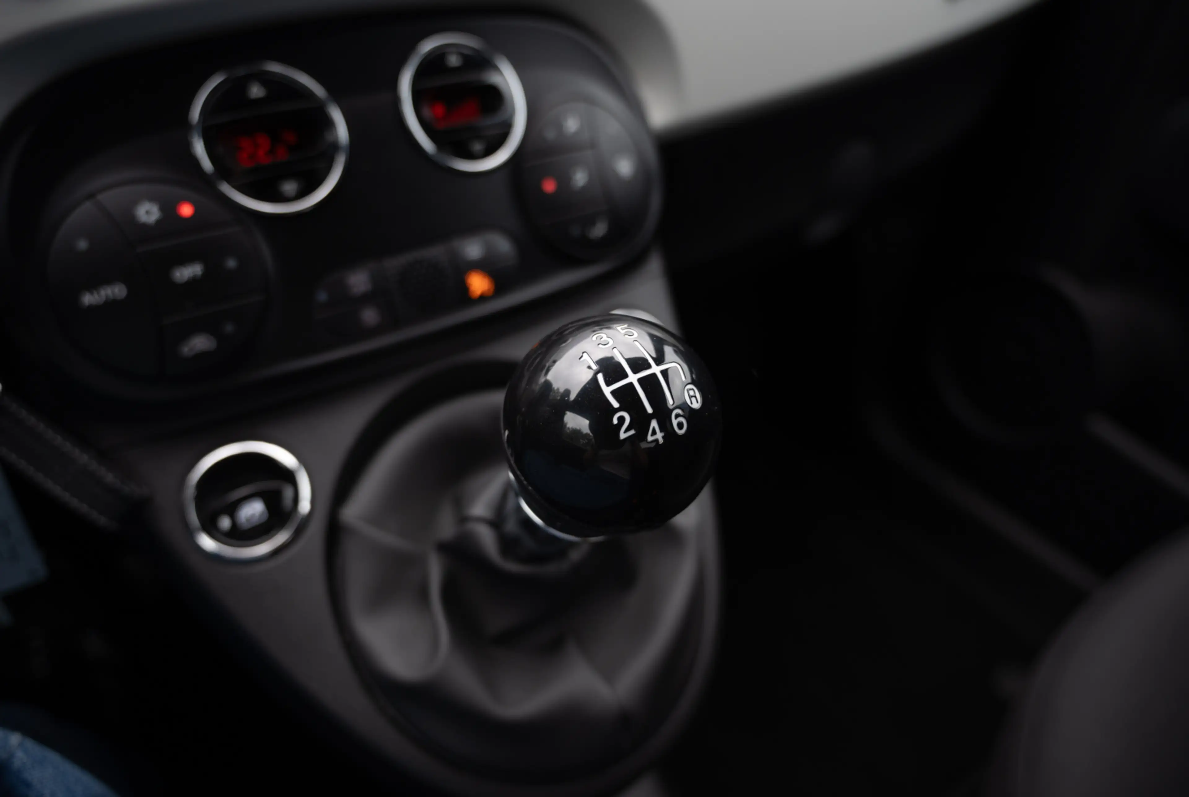 Fiat 500 Dolcevita 1.0 GSE N3 Hybrid 70 *KOMFORT-PAKET*TECH-PAKET* — photo 12