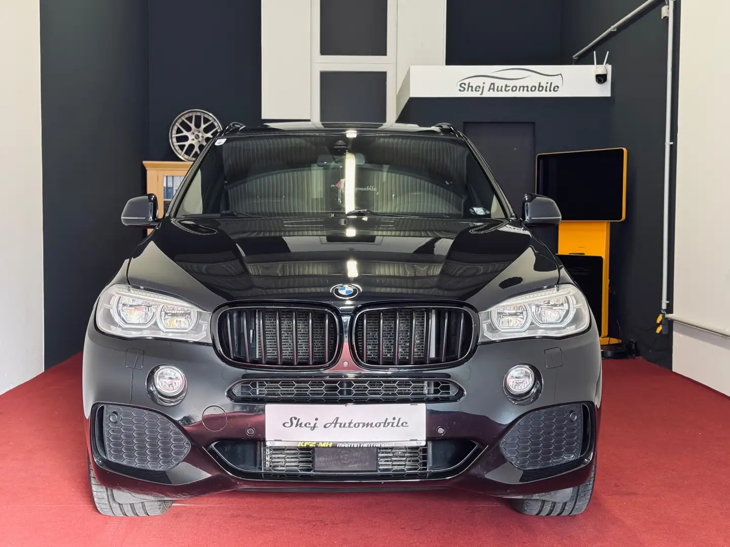 BMW X5 xDrive 30 d*M Paket*Panorama* Schwarz - 2