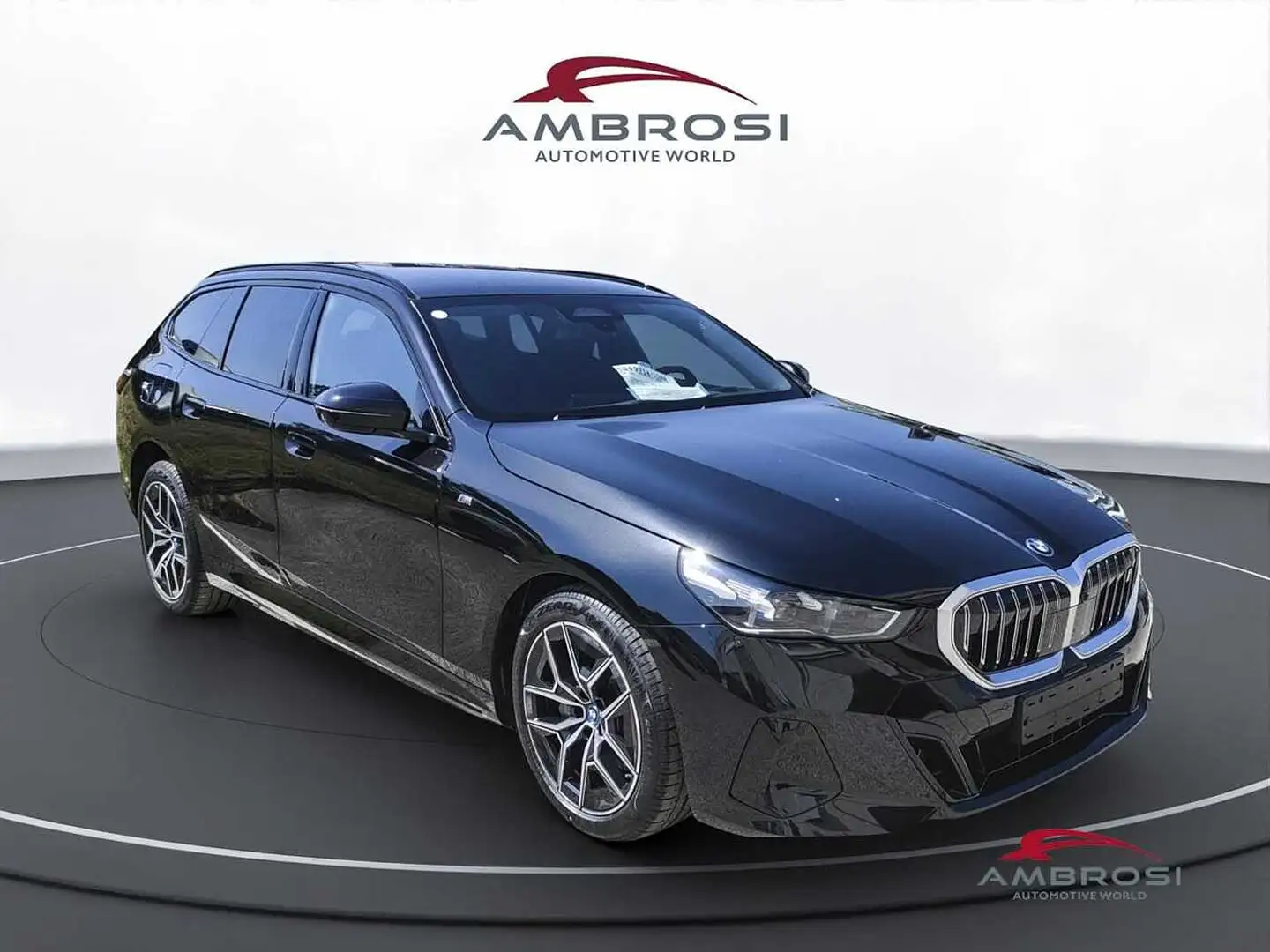 BMW 520 Touring i5 eDrive40 Touring Travgel Msport Package Zwart - 2