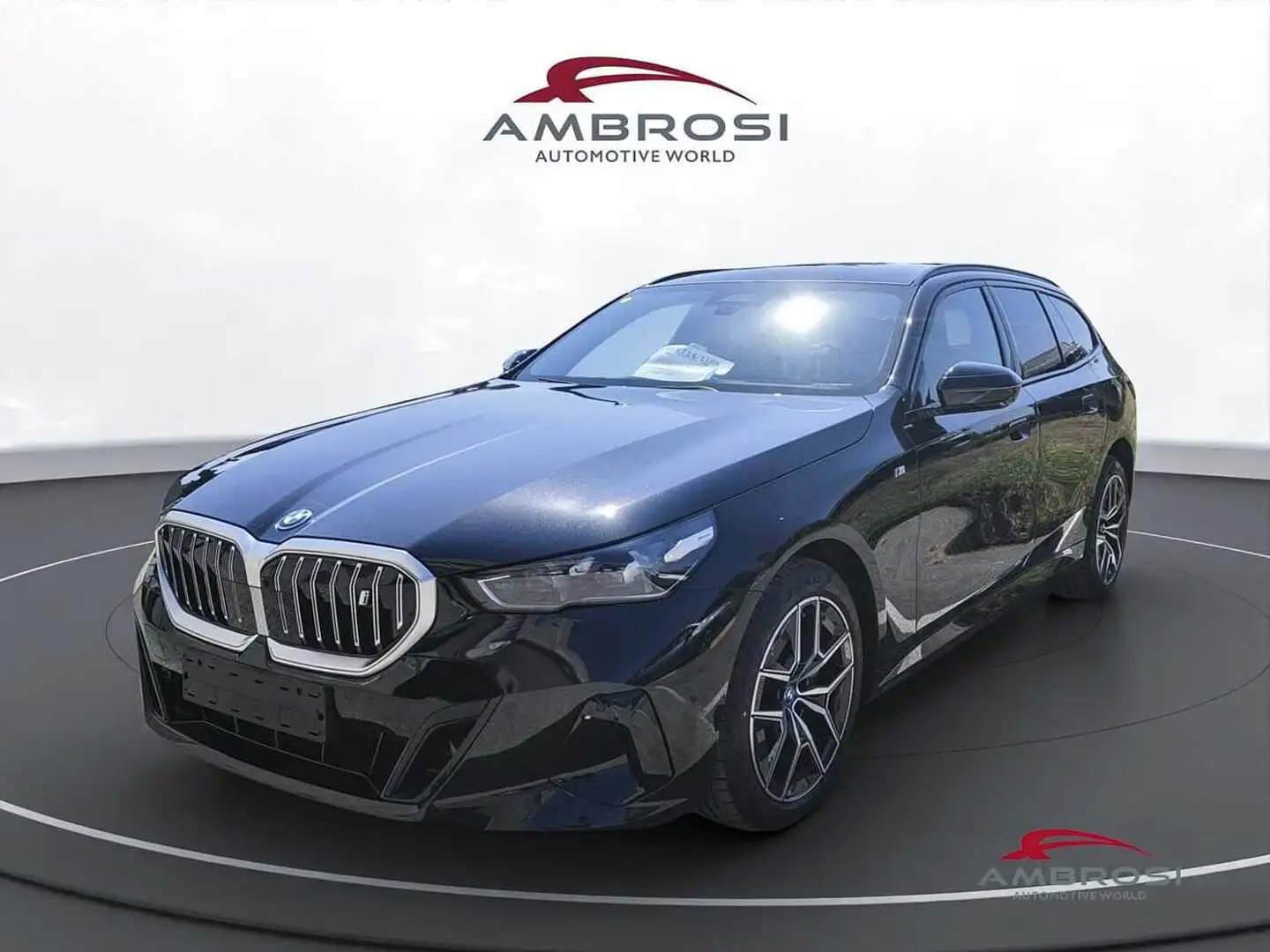 BMW 520 Touring i5 eDrive40 Touring Travgel Msport Package Zwart - 1