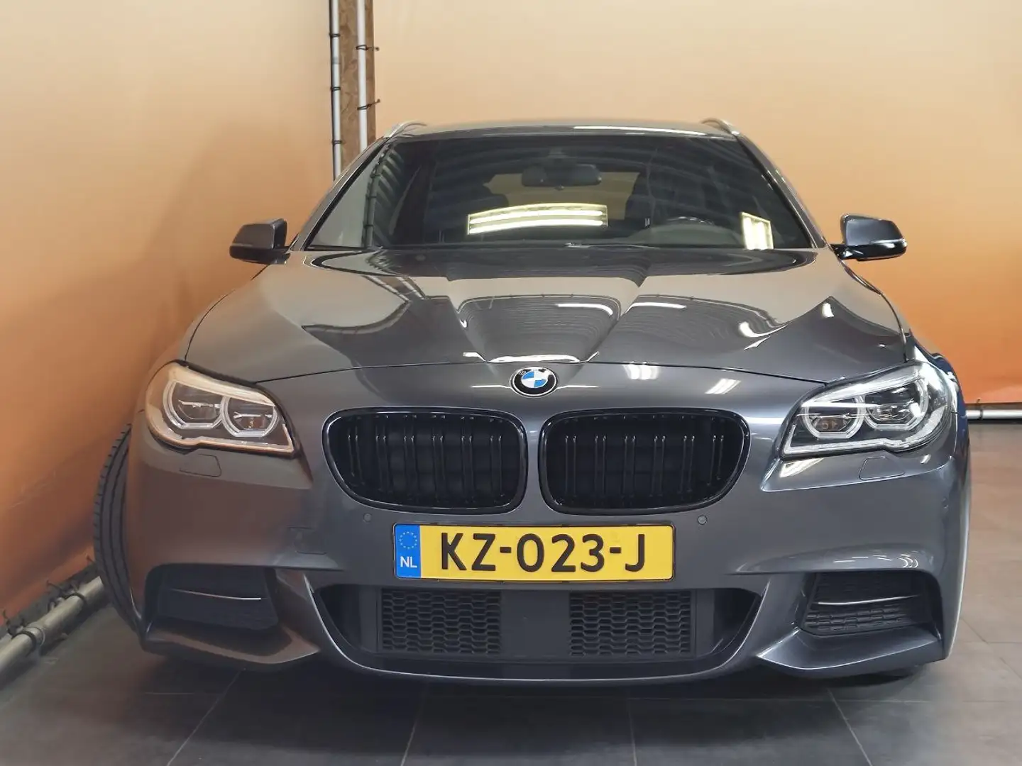 BMW 520 5-serie Touring 520d M Sport Edition standkachel | Gris - 2