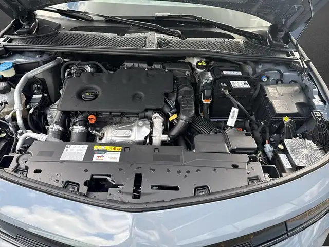Opel Astra view 8