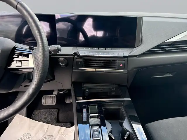Opel Astra view 14