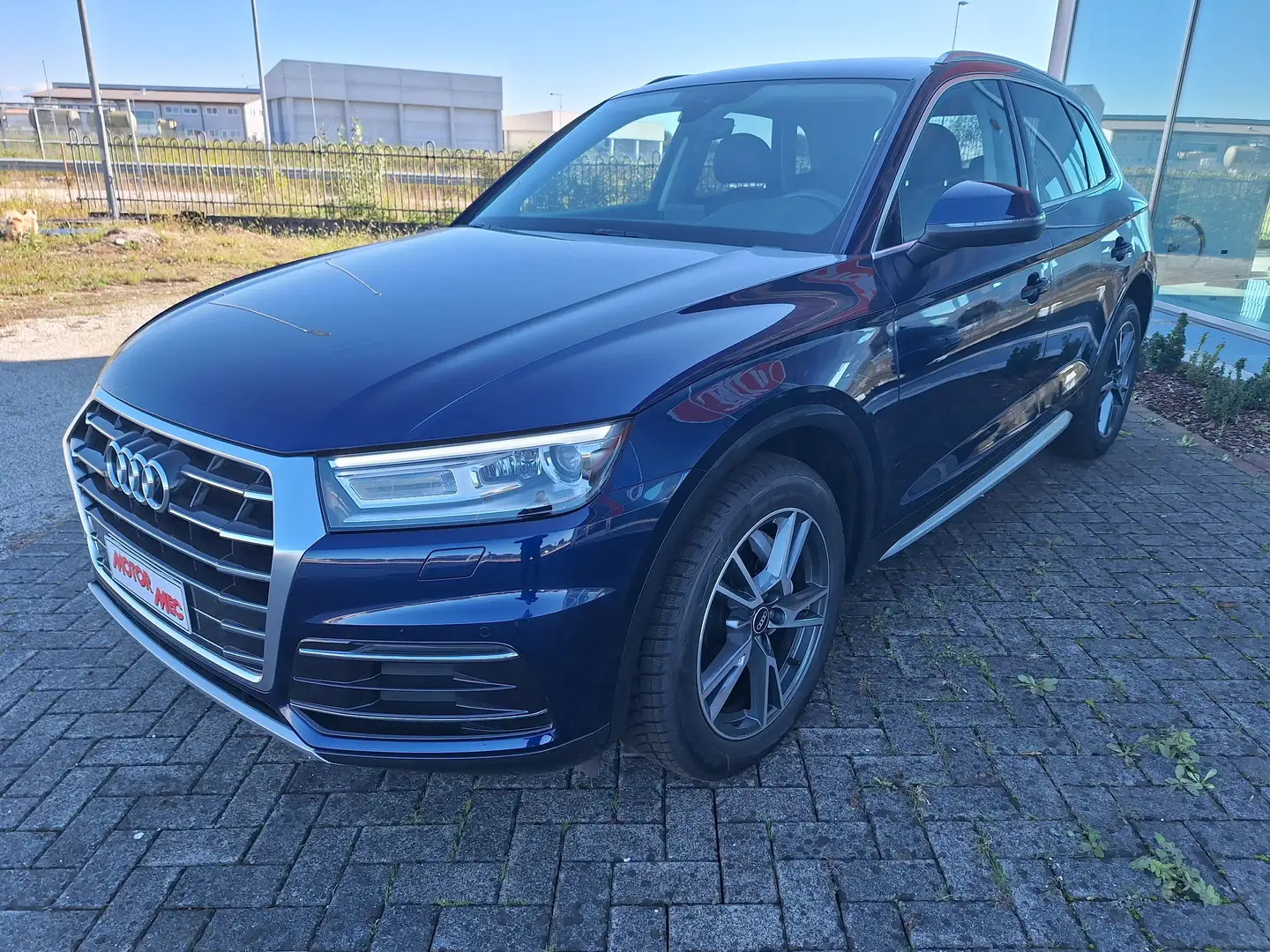 Audi Q5 Q5 35 2.0 tdi mhev Business Design 163cv S-Tronic Blu/Azzurro - 2