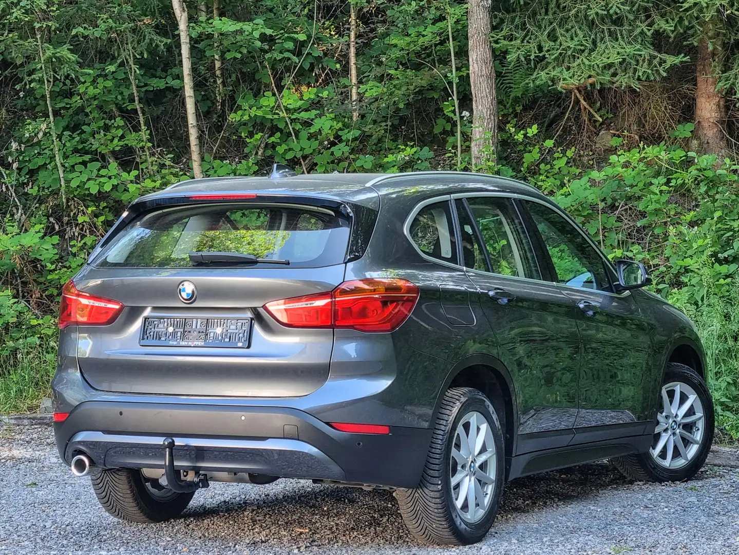 BMW X1 16d * sièges+volant chauffants* Att remorque Gris - 2