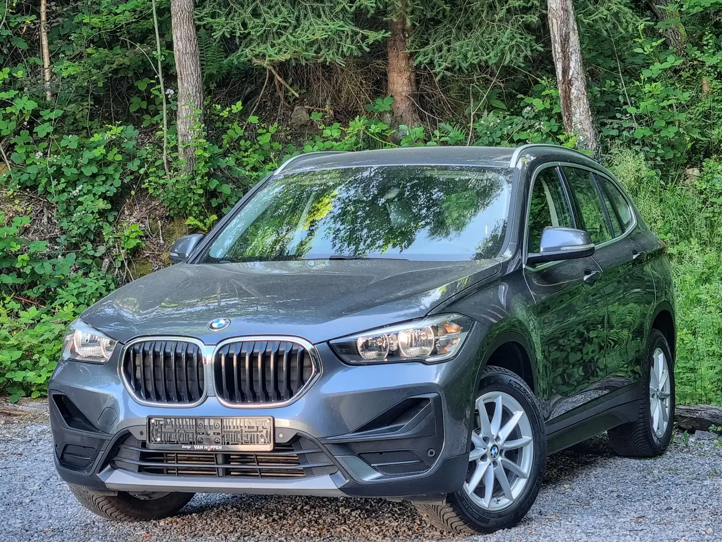 BMW X1 16d * sièges+volant chauffants* Att remorque Gris - 1