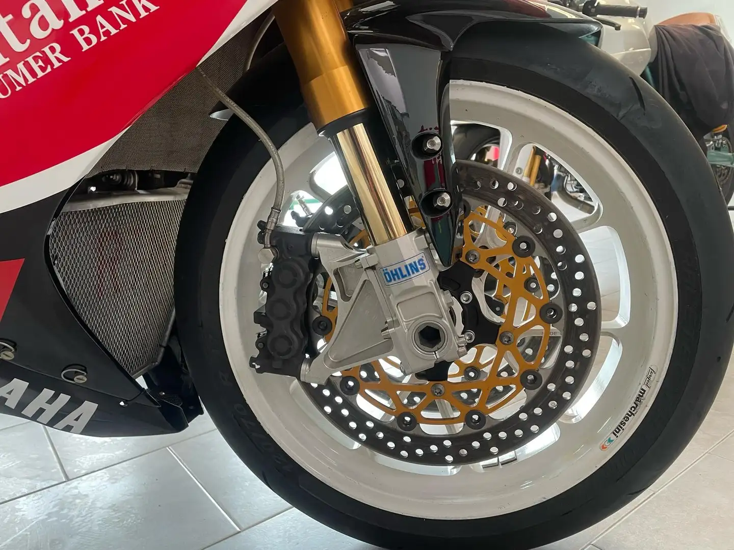 Yamaha YZF-R1 Santander Rojo - 2