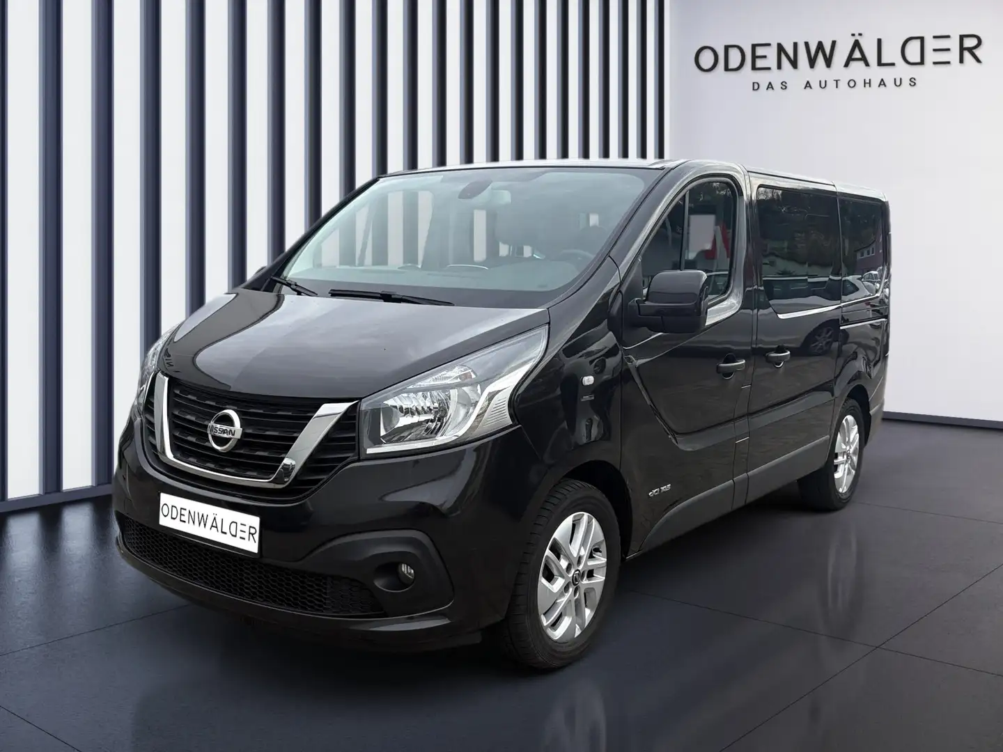 Nissan NV300 Kombi dCi 145 L1H1 r 2.7t PREMIUM Navi+LM Schwarz - 2