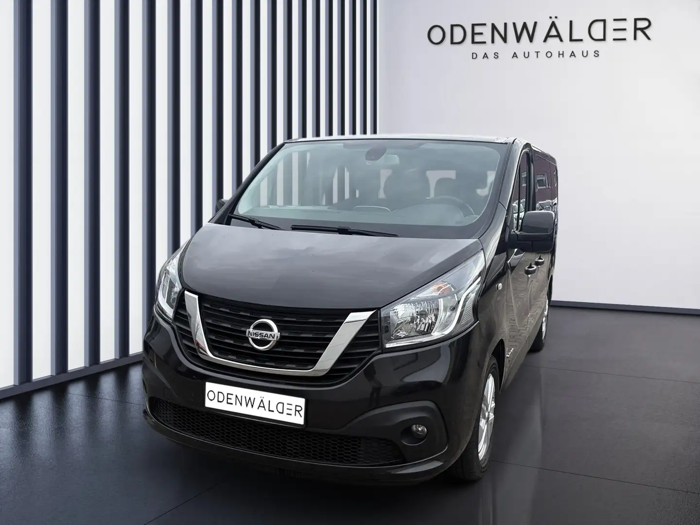 Nissan NV300 Kombi dCi 145 L1H1 r 2.7t PREMIUM Navi+LM Schwarz - 1
