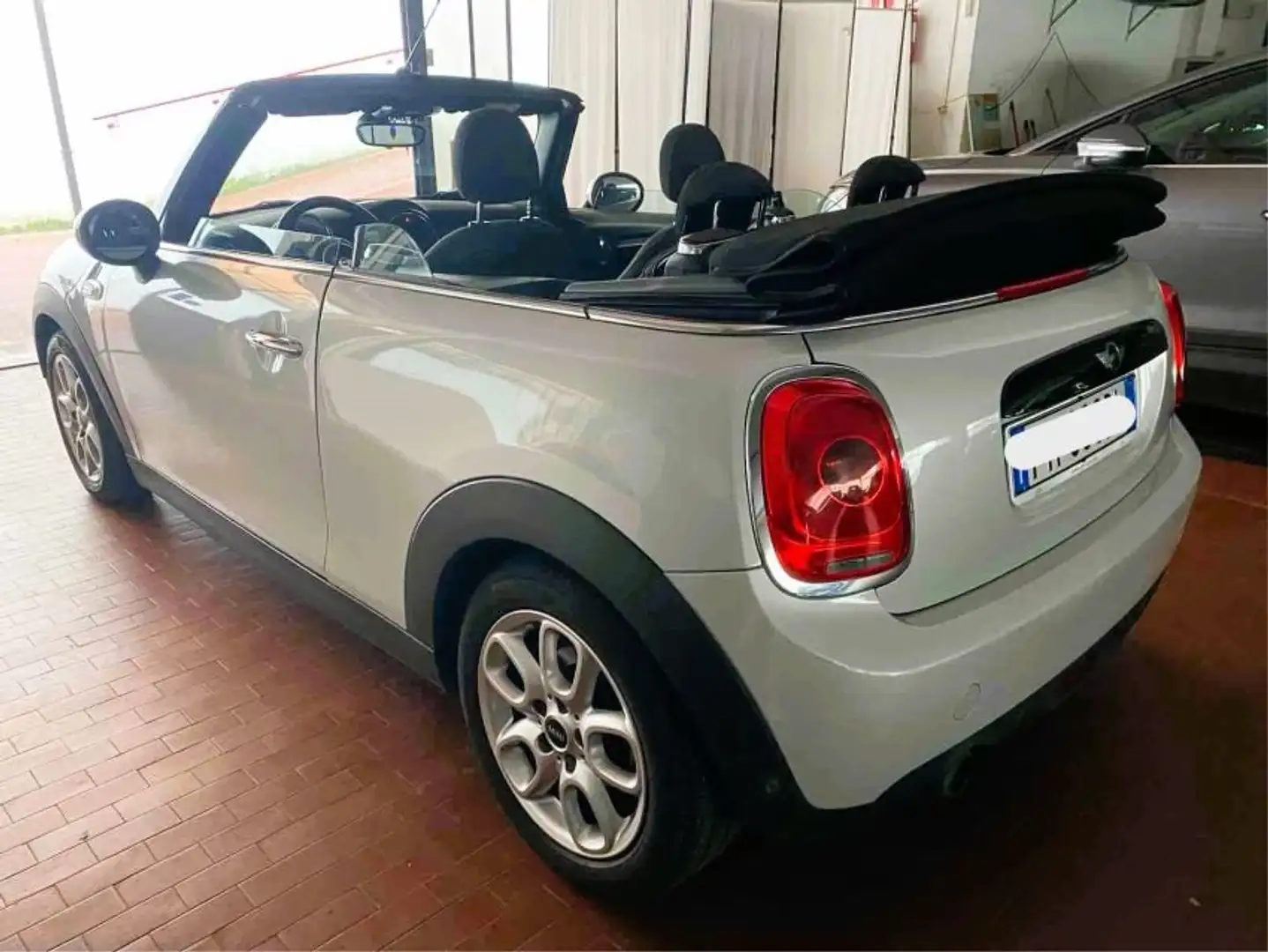 MINI Cooper Cabrio Mini Cabrio 1.5 Cooper automatica navigatore Bianco - 2