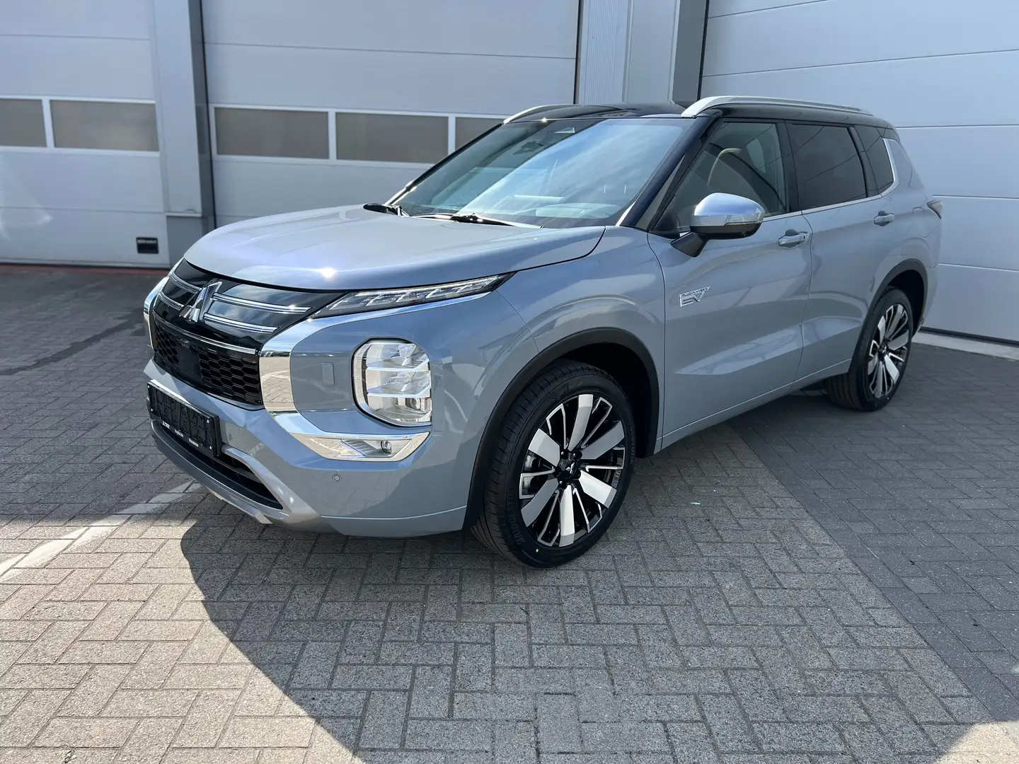 Mitsubishi Outlander Outlander MY 25 PHEV INSTYLE Verkocht/Sold Gris - 1