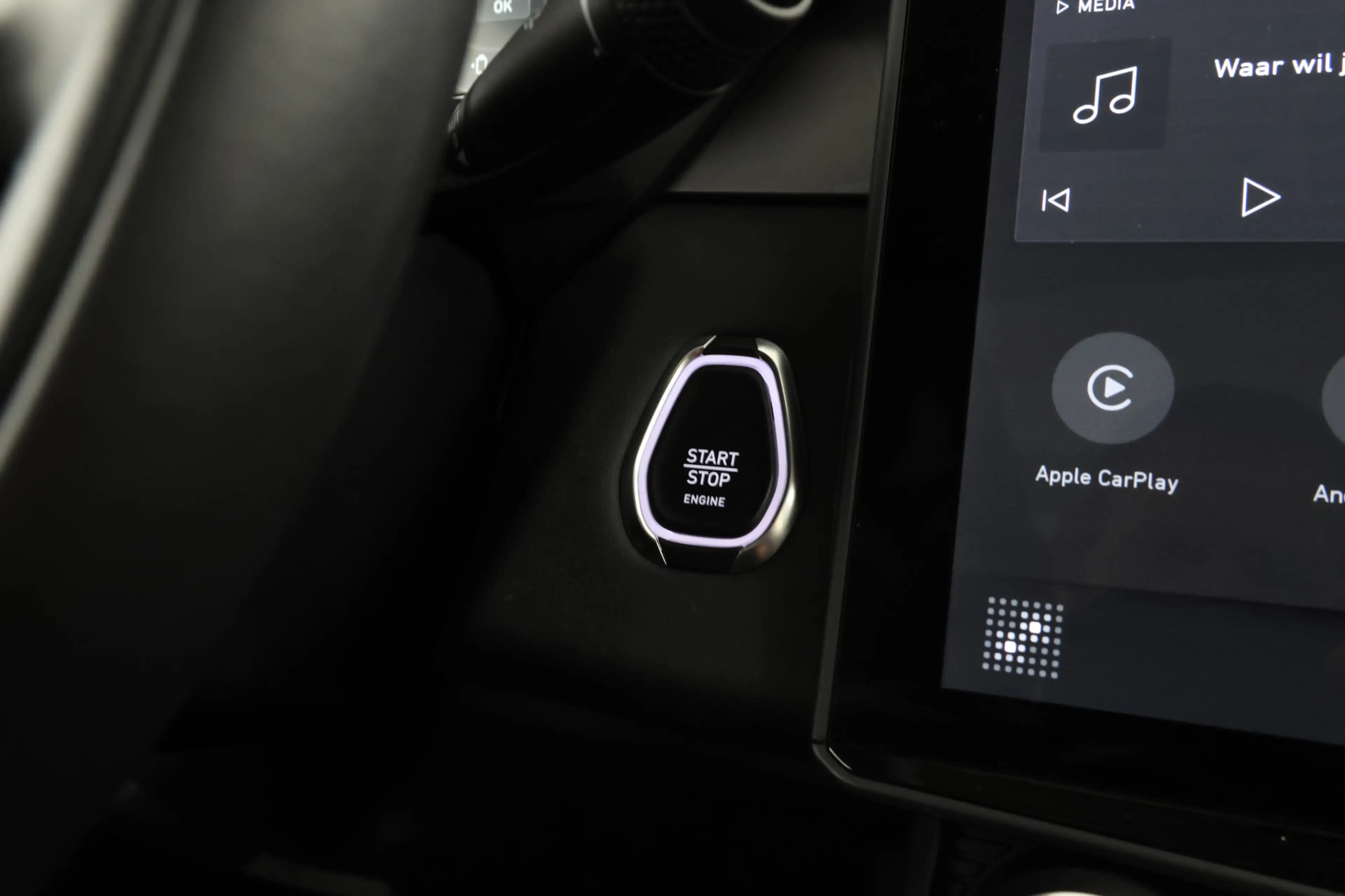 Lynk & Co 01 1.5 Full black, Panorama, Applecarplay — photo 34