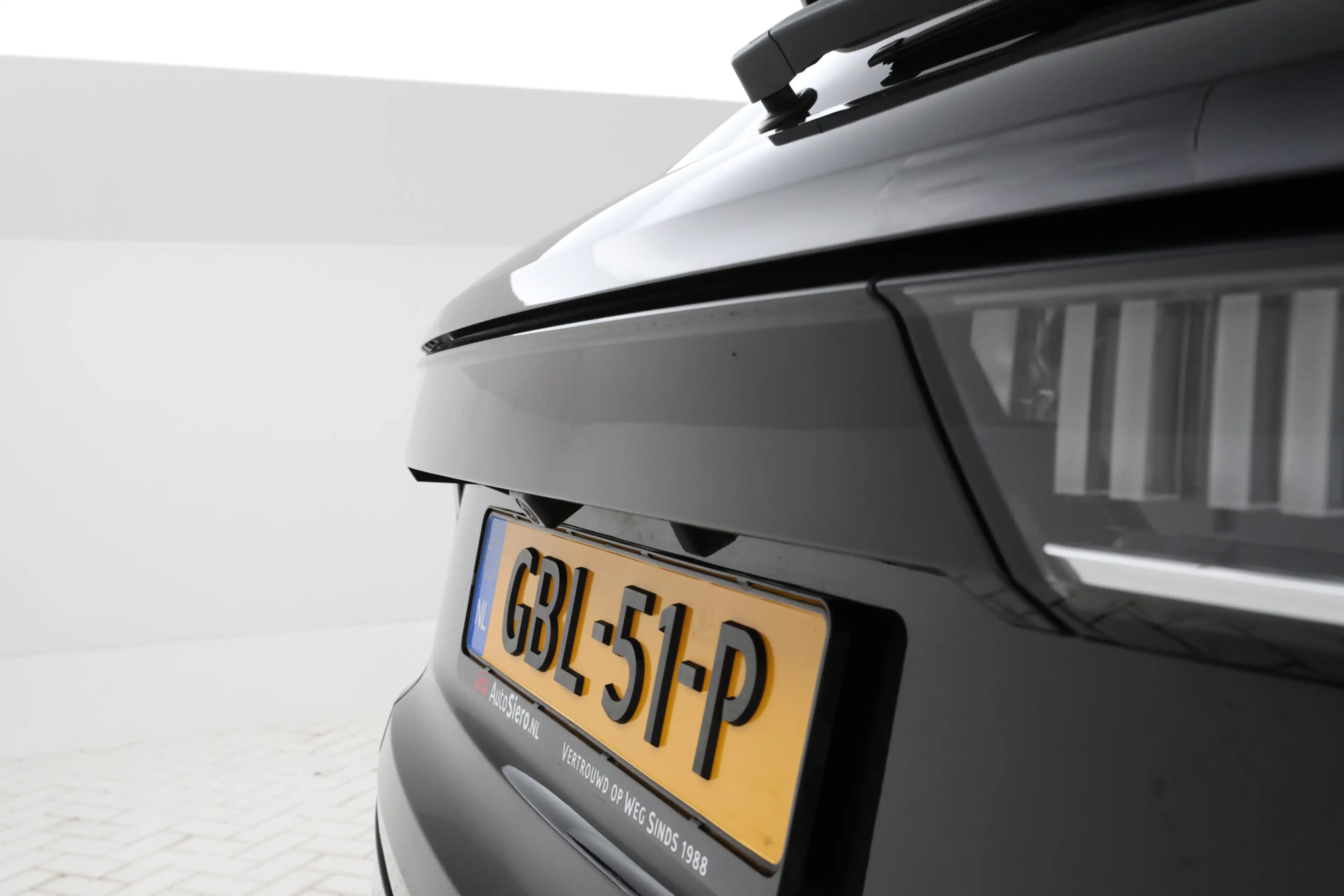 Lynk & Co 01 1.5 Full black, Panorama, Applecarplay — photo 14