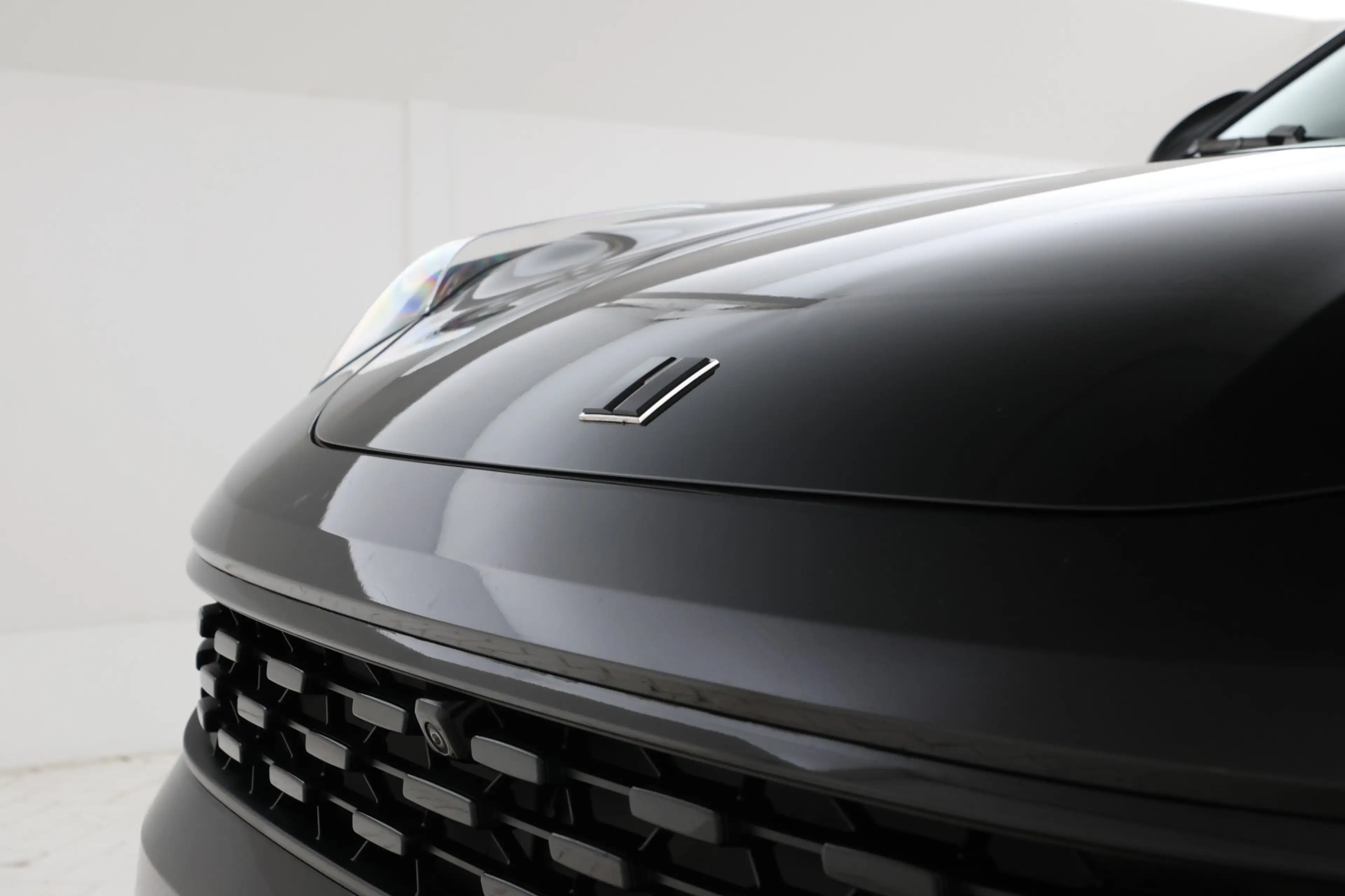 Lynk & Co 01 1.5 Full black, Panorama, Applecarplay — photo 9