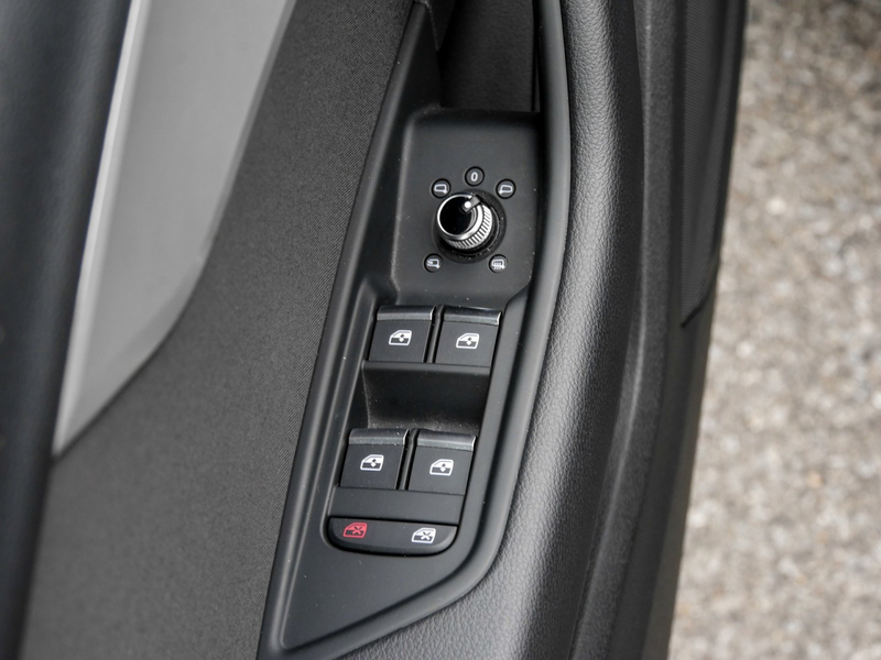 Audi A4 Avant S line 35 TFSI S tronic LED Nav+ VC+ Tour... — photo 14
