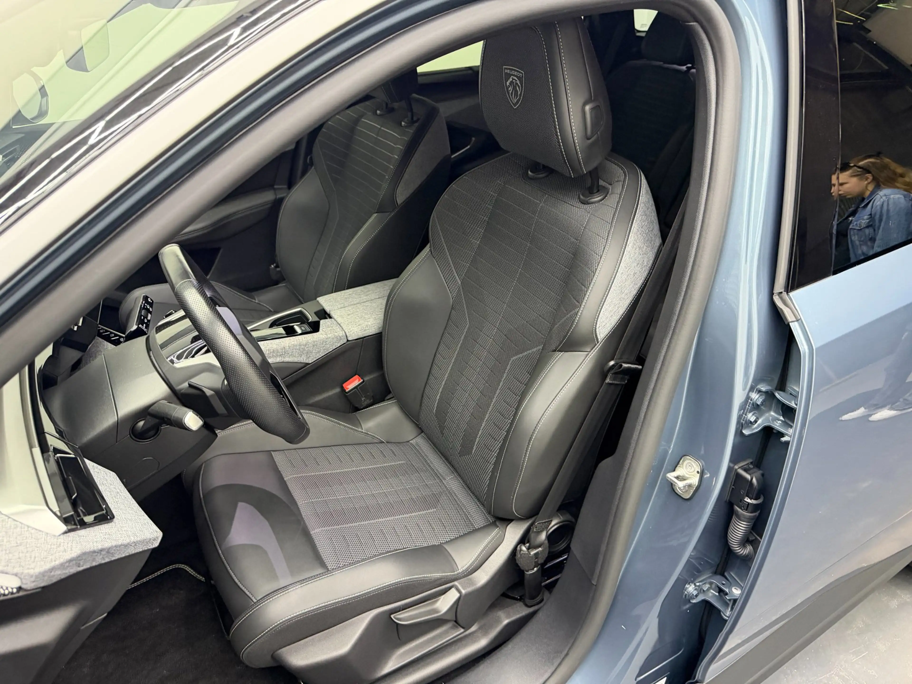 Peugeot 5008 1.2 Hybrid 145 GT 7p - (360) Camera - ACC - Elek. — photo 11