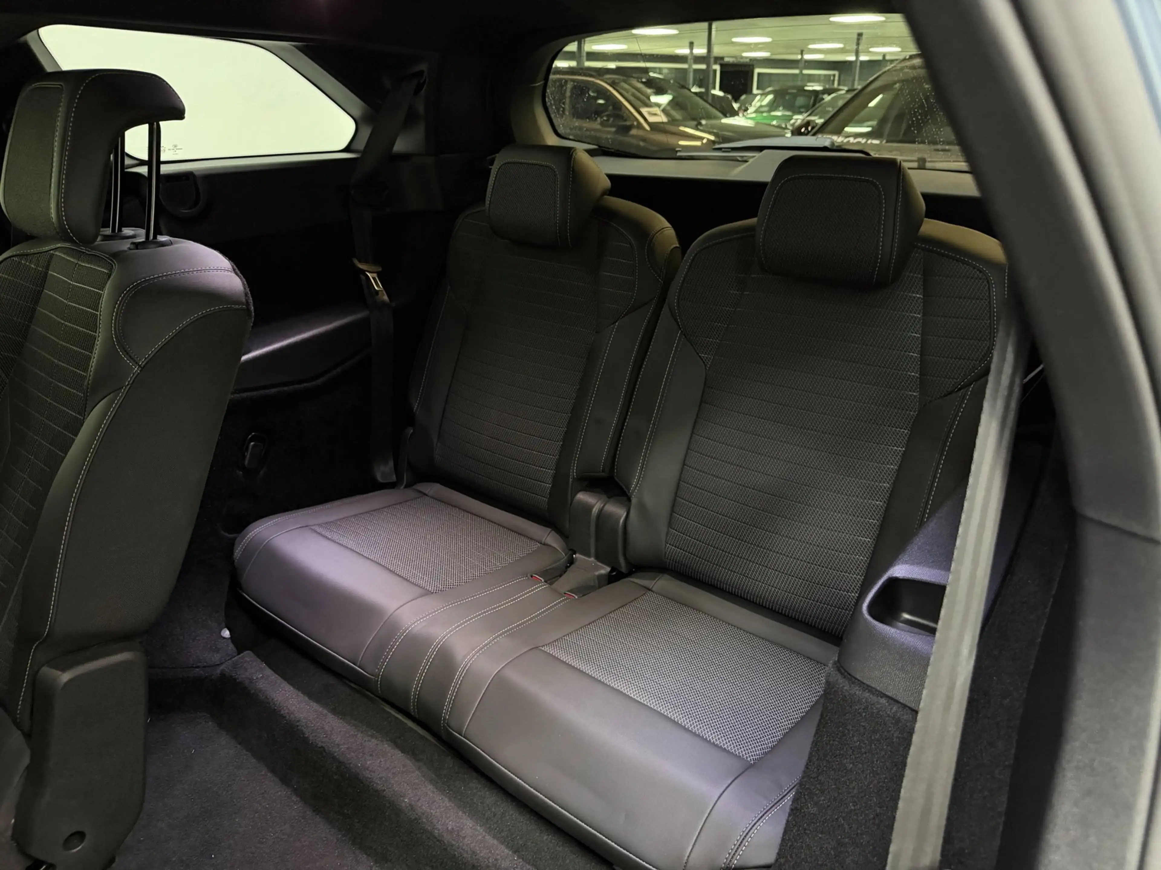 Peugeot 5008 1.2 Hybrid 145 GT 7p - (360) Camera - ACC - Elek. — photo 18