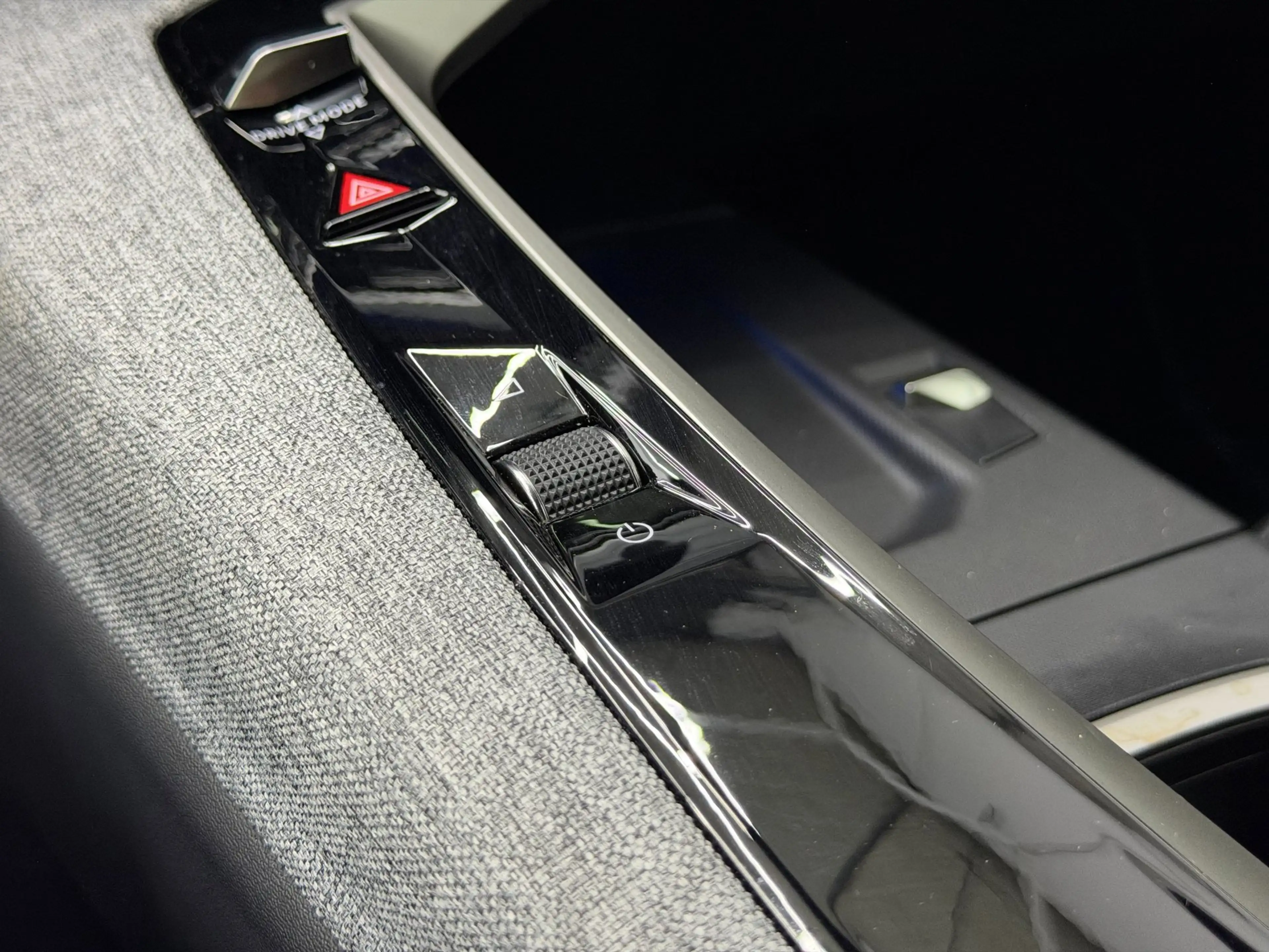 Peugeot 5008 1.2 Hybrid 145 GT 7p - (360) Camera - ACC - Elek. — photo 44