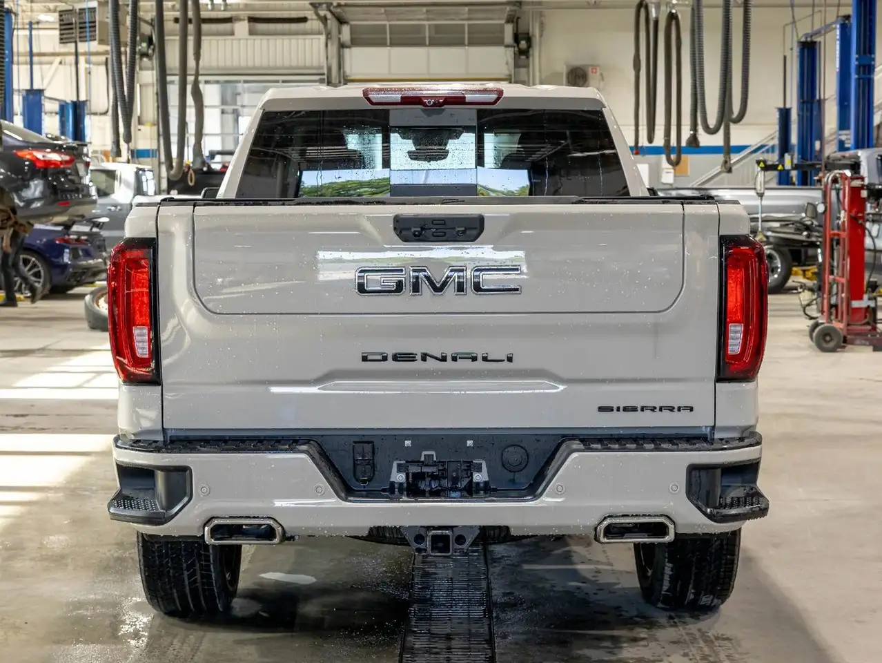 GMC Sierra 1500 снимка GMC Sierra 1500