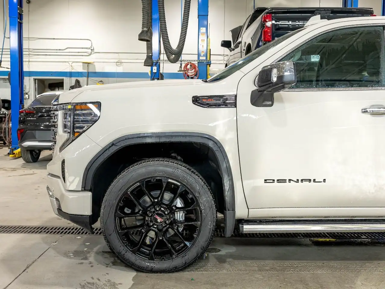 GMC Sierra 1500 снимка GMC Sierra 1500