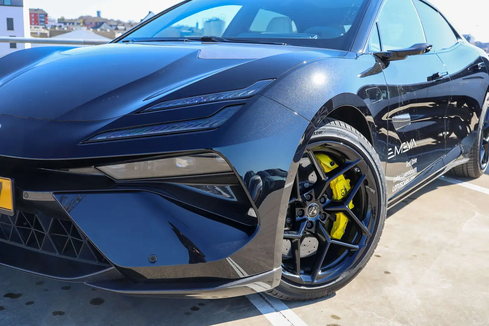 Lotus Emeya Emeya R Negru - 2