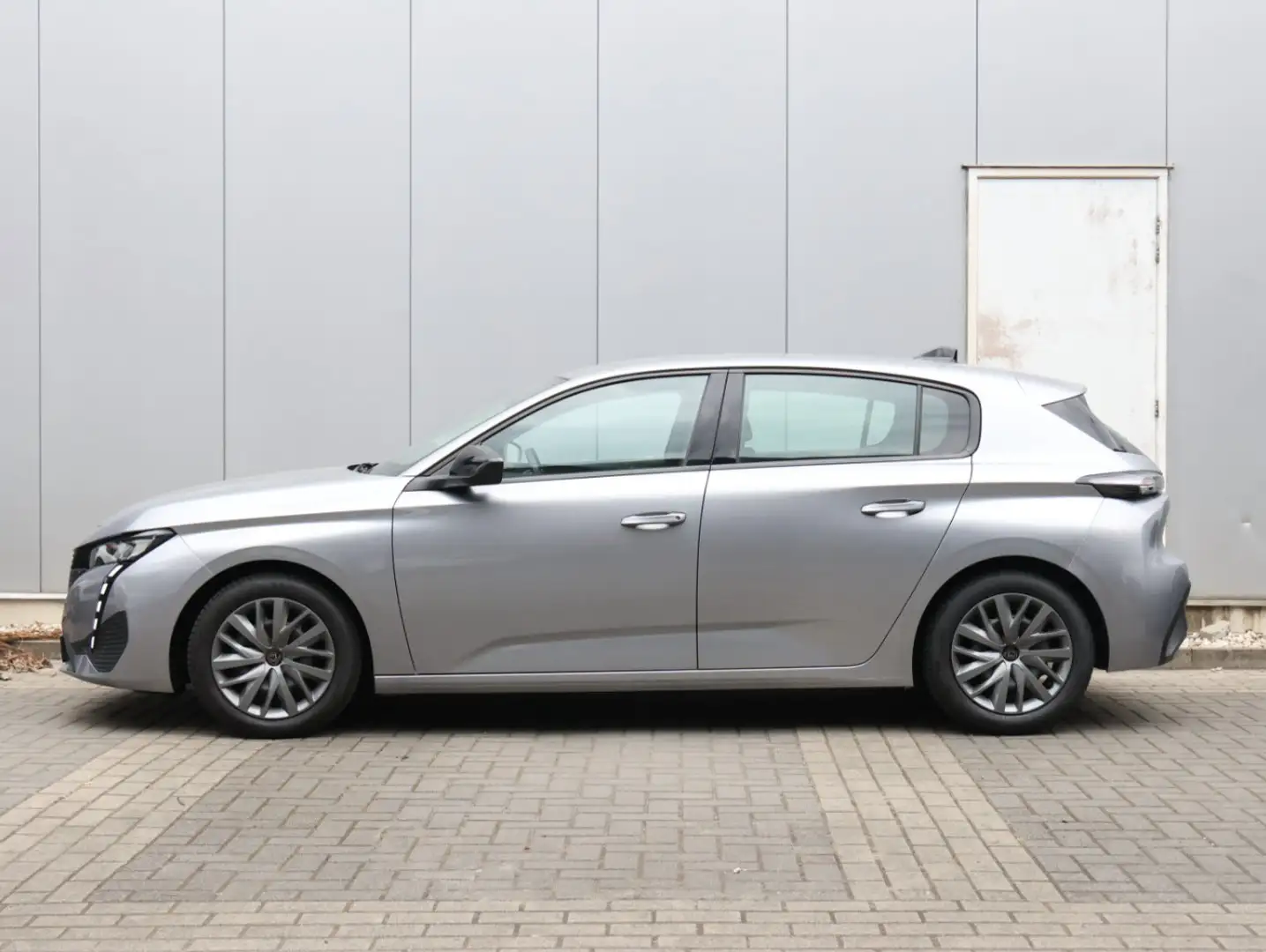 Peugeot 308 Active Pack Business 110PK | Navigatie via Apple C Grijs - 2