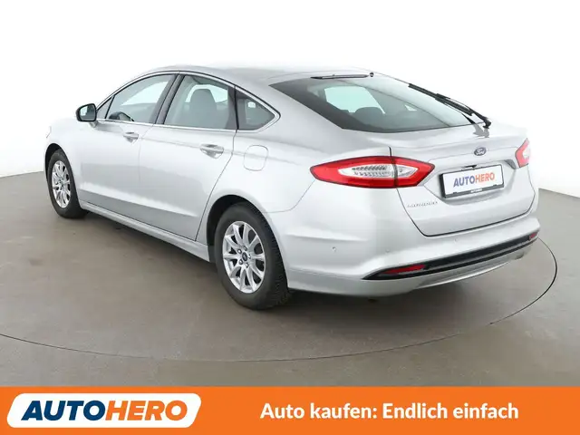 Ford Mondeo view 4